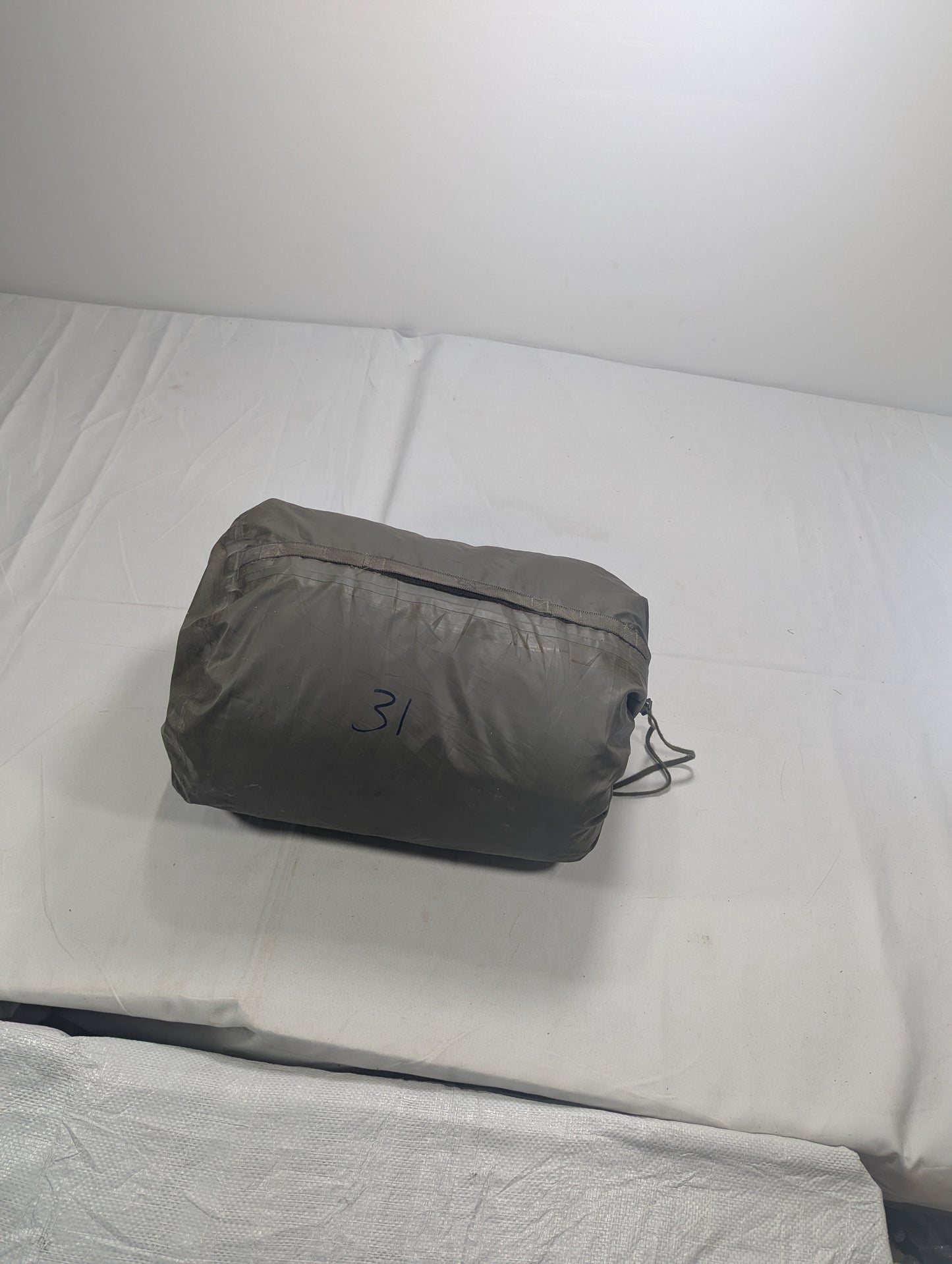 Preloved Military lot sleeping bag Sb31