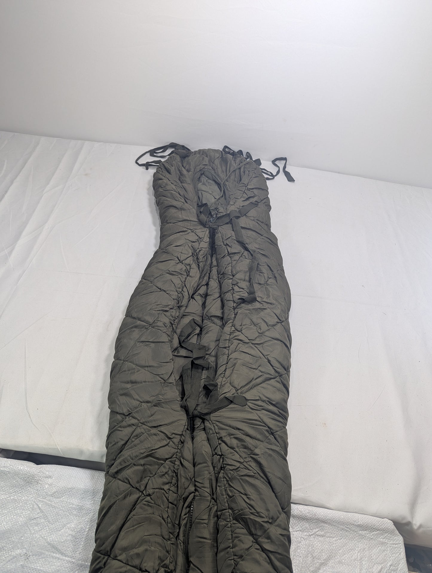Preloved Military lot sleeping bag Sb31