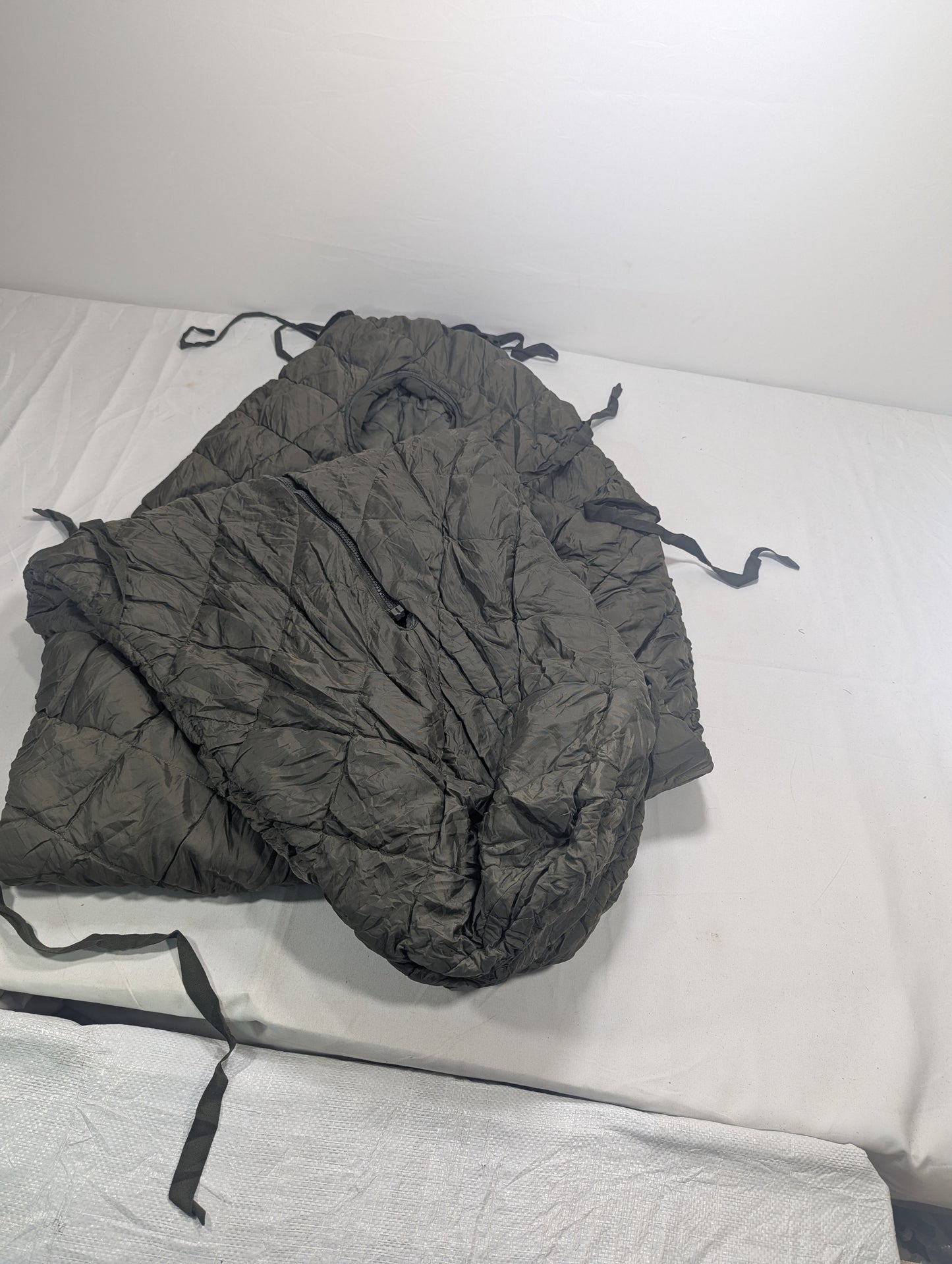Preloved Military lot sleeping bag Sb31
