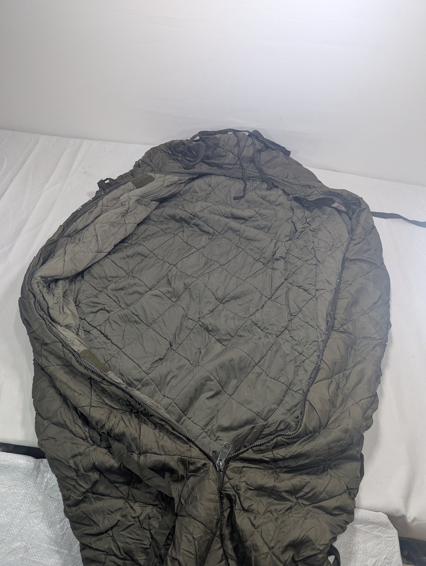 Preloved Military lot sleeping bag Sb31