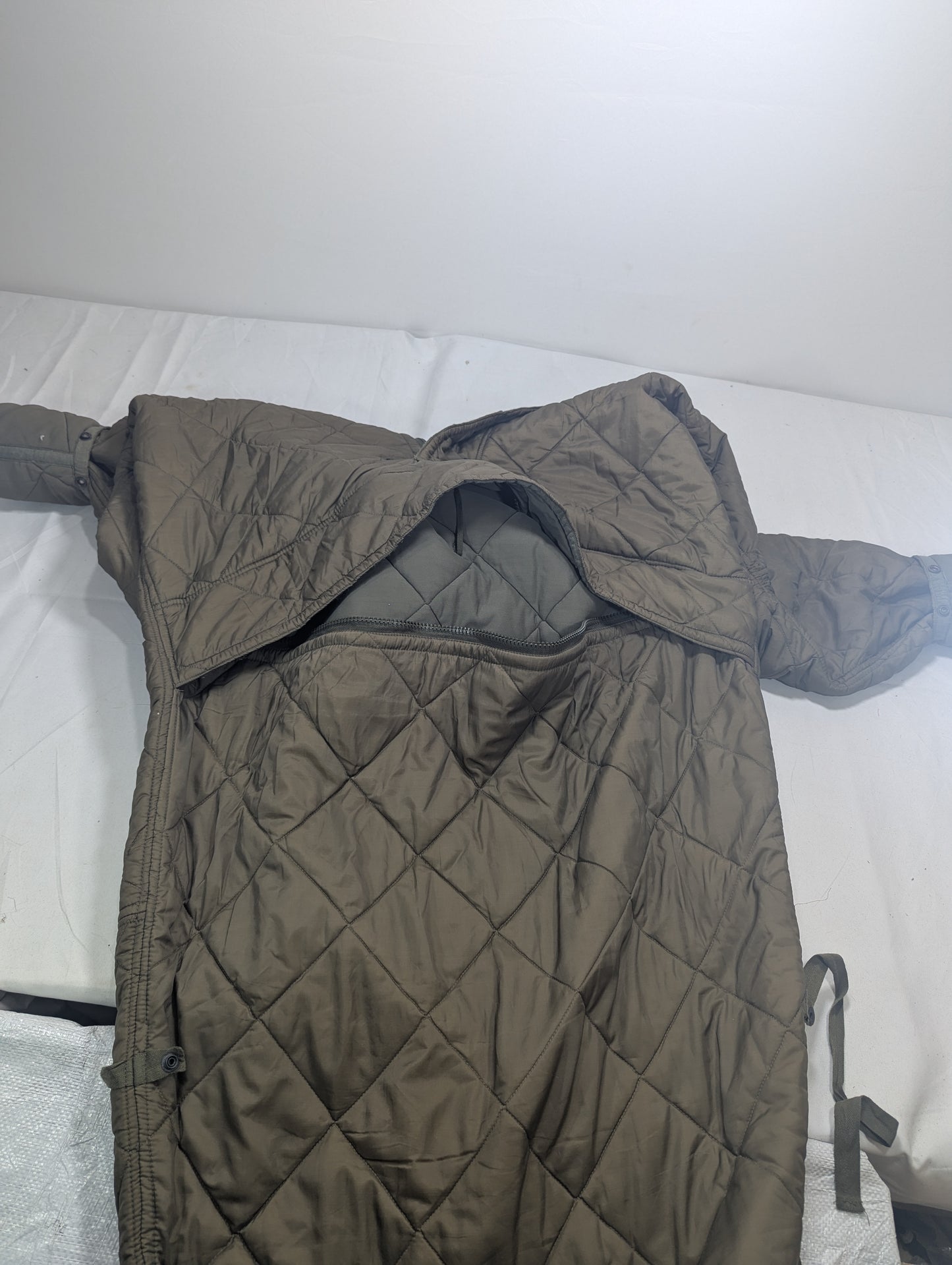 Preloved Military lot sleeping bag Sb56