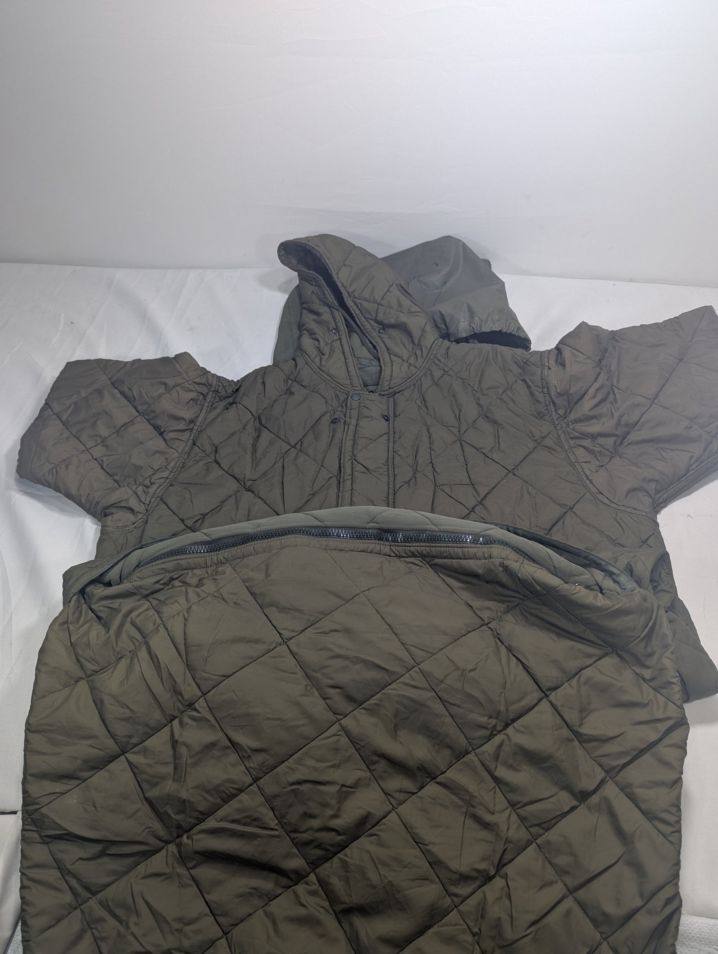 Preloved Military lot sleeping bag Sb32