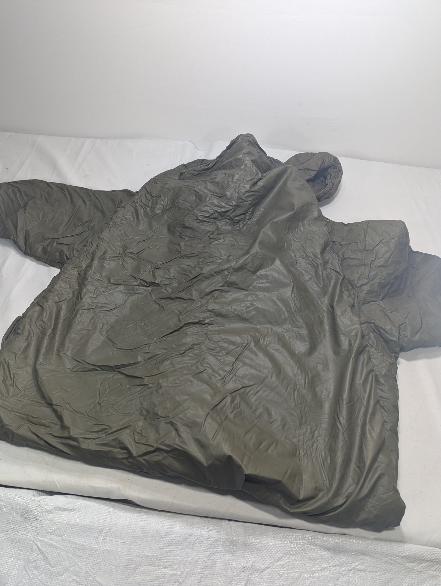 Preloved Military lot sleeping bag Sb93