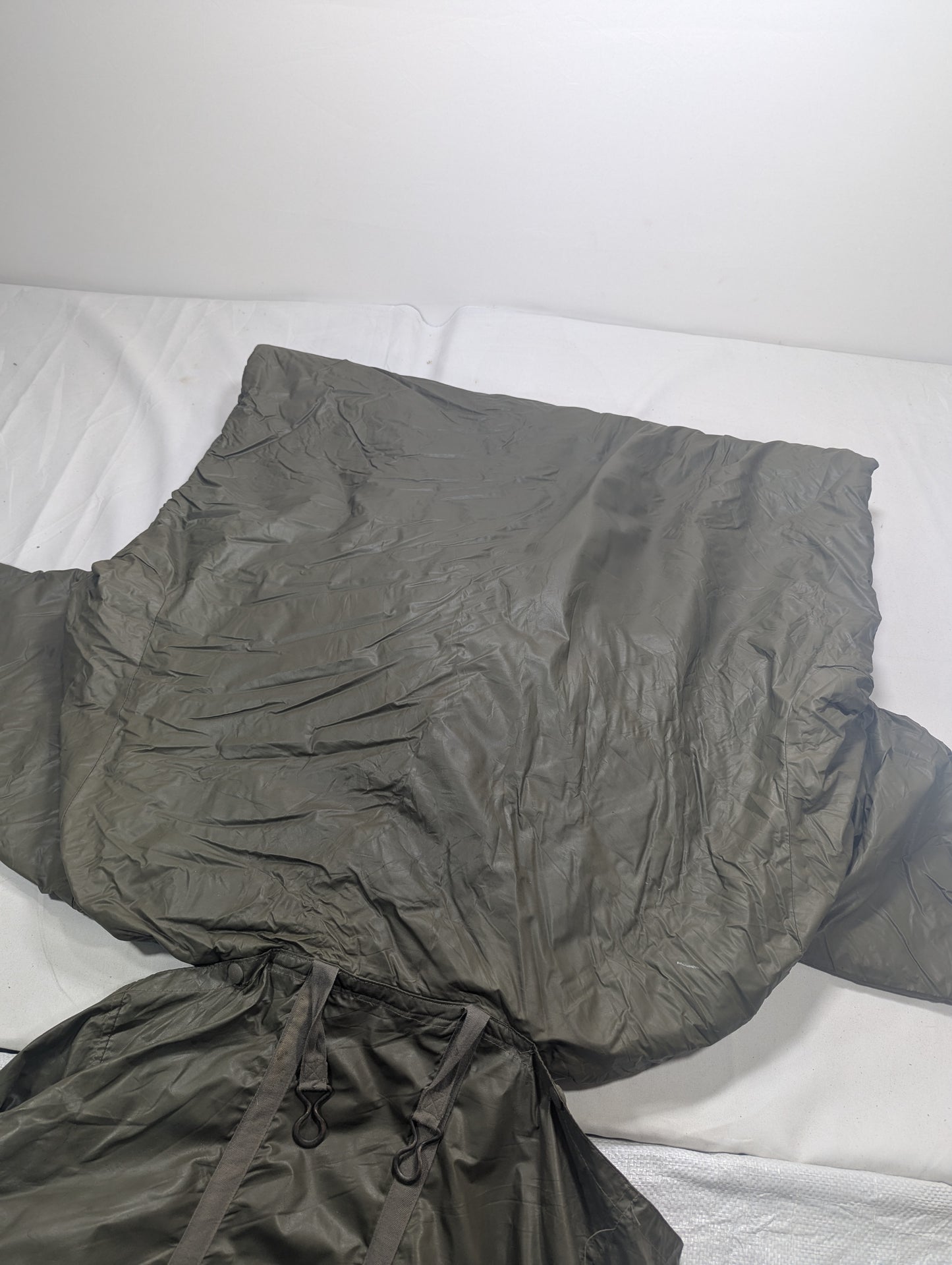 Preloved Military lot sleeping bag Sb93