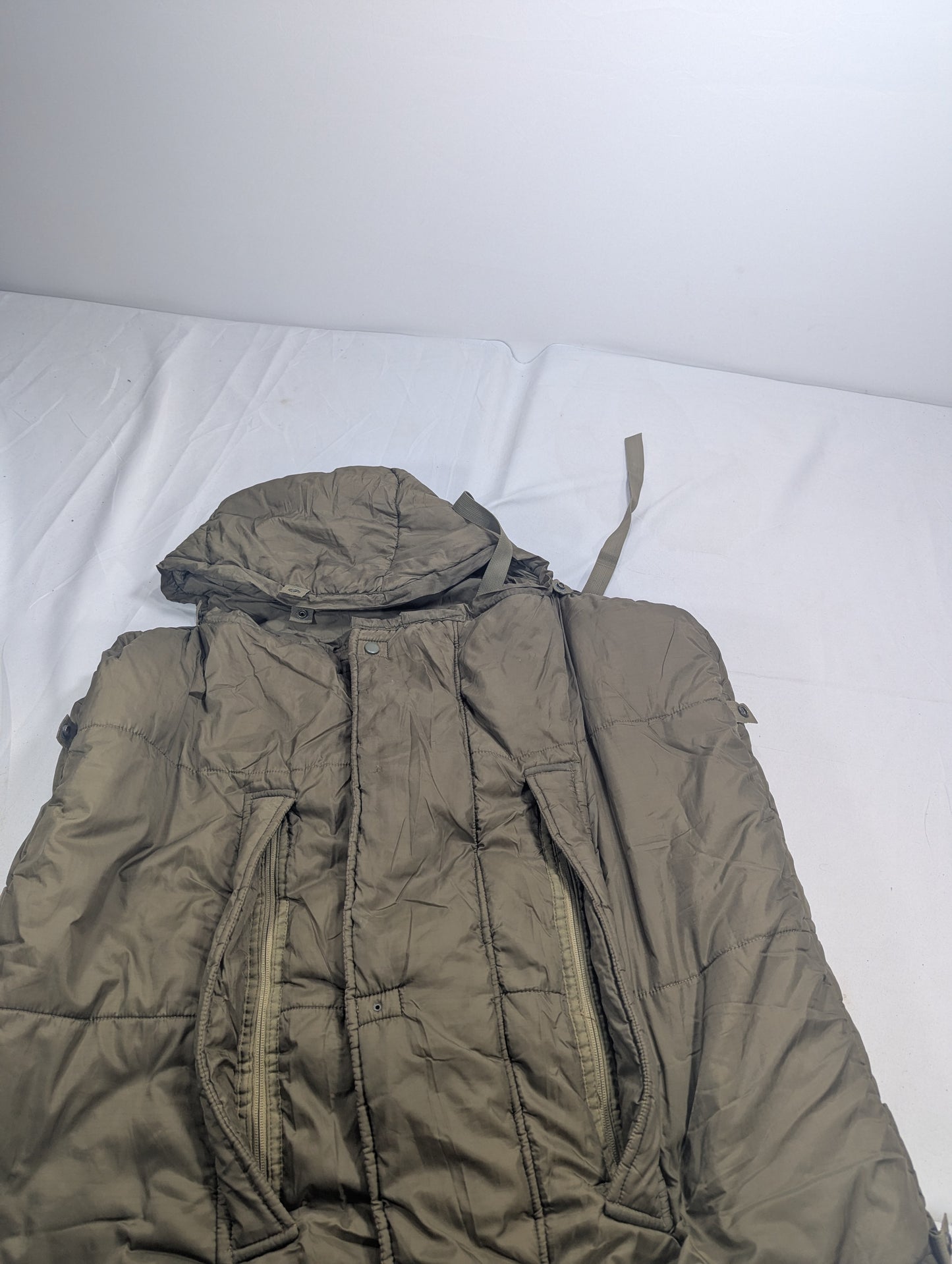 Preloved Military lot sleeping bag Sbp
