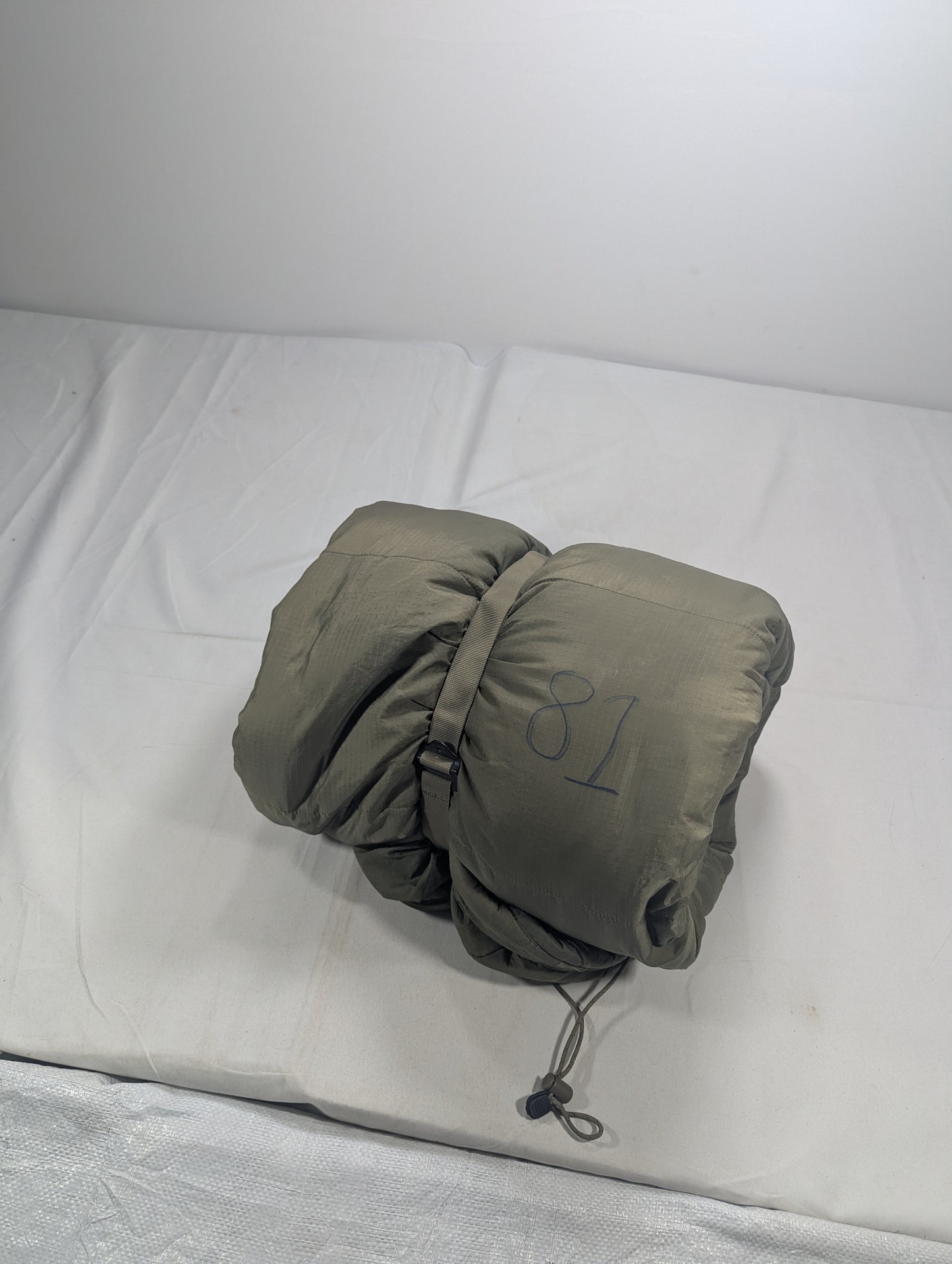 Preloved Military lot sleeping bag Sb81