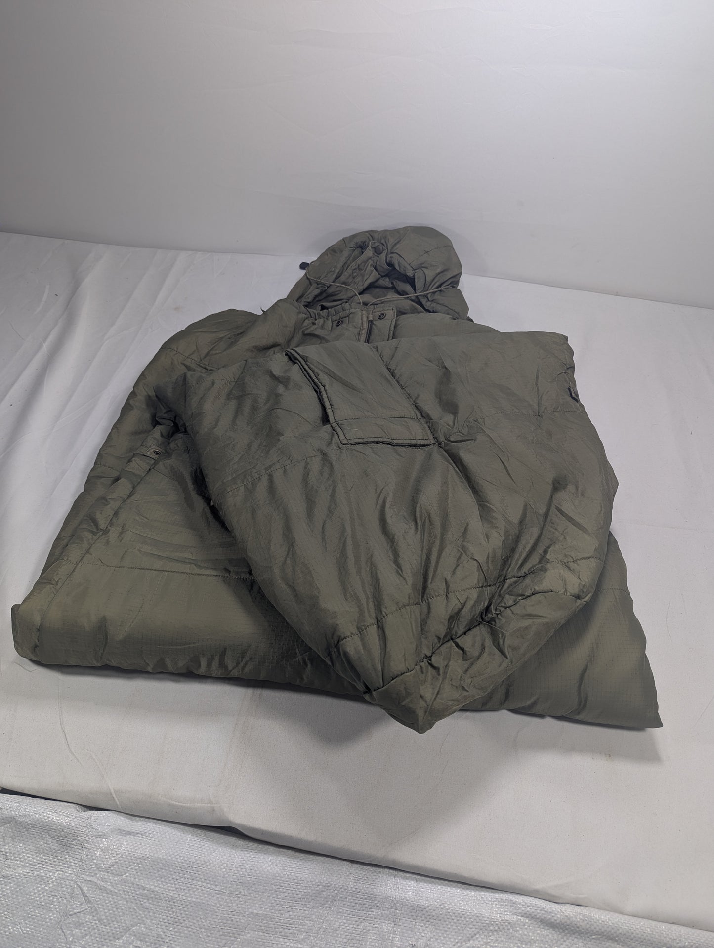 Preloved Military lot sleeping bag Sb81
