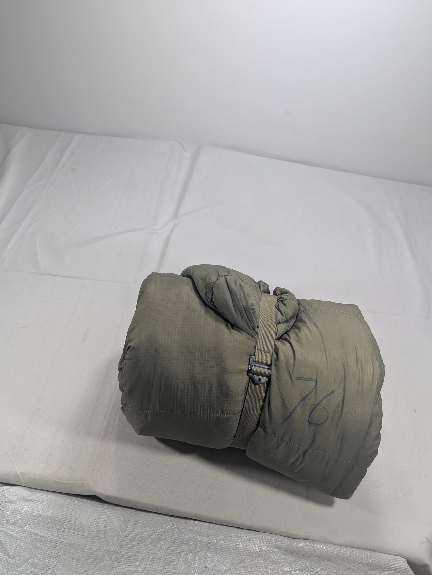 Preloved Military lot sleeping bag Sb76