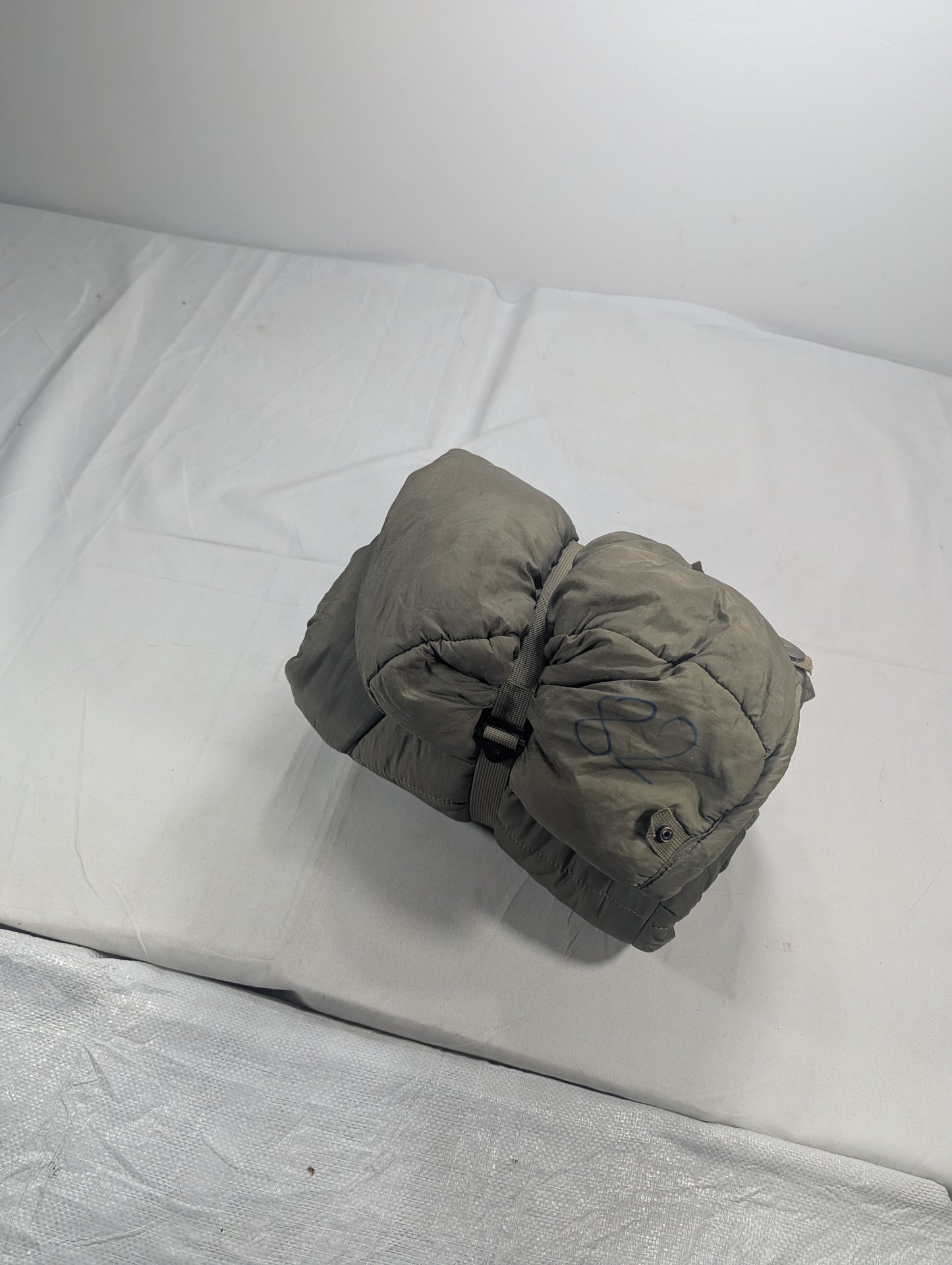 Preloved Military lot sleeping bag Sb82