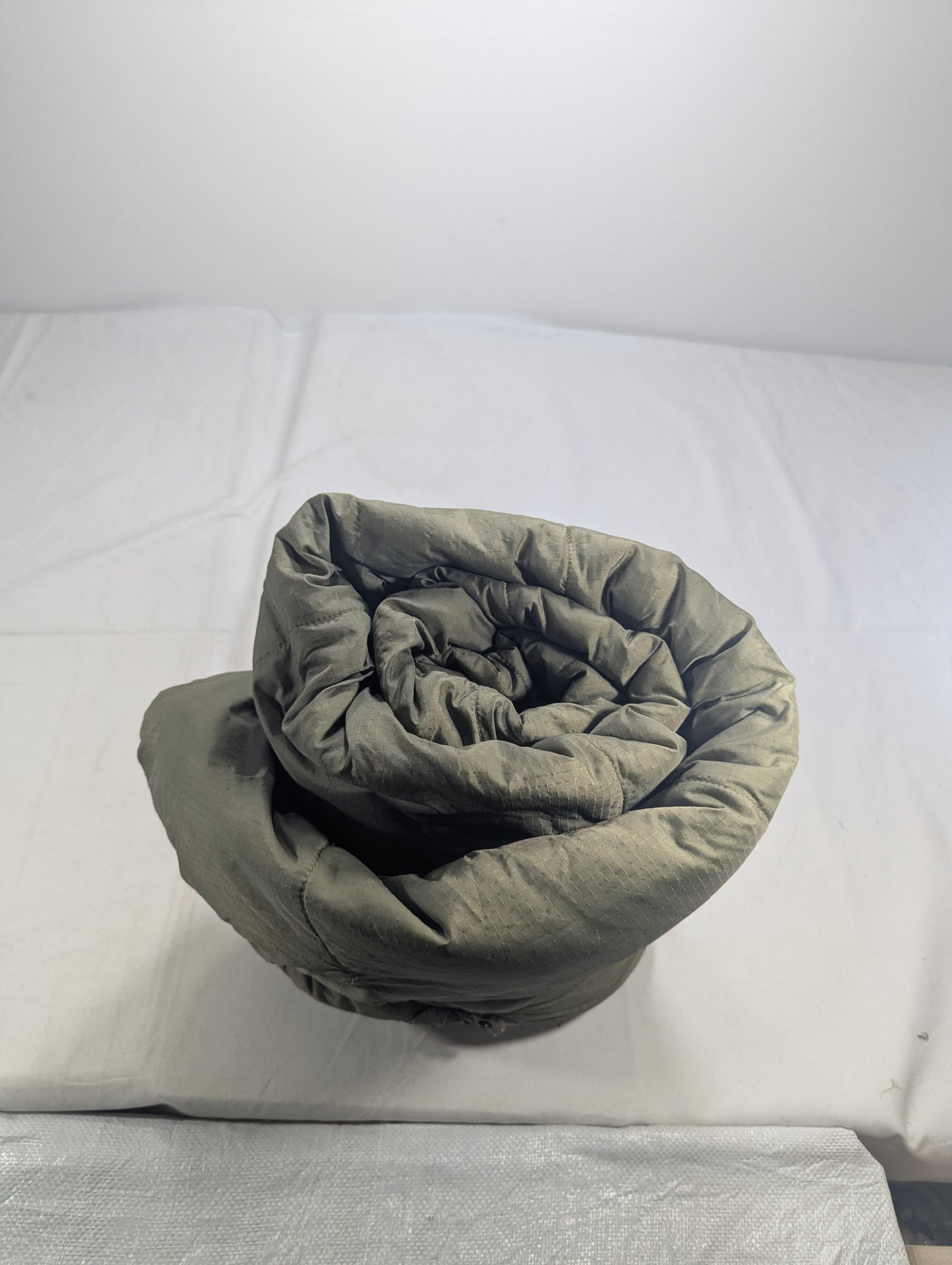 Preloved Military lot sleeping bag Sb79