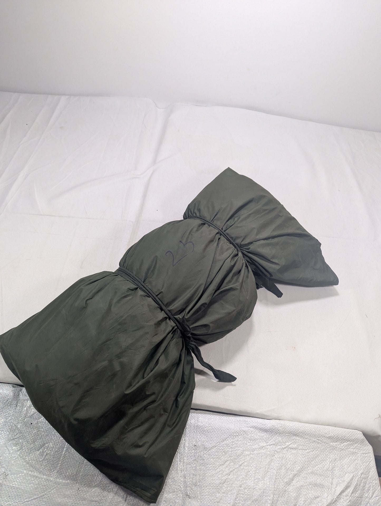 Preloved Military lot sleeping bag Sb25