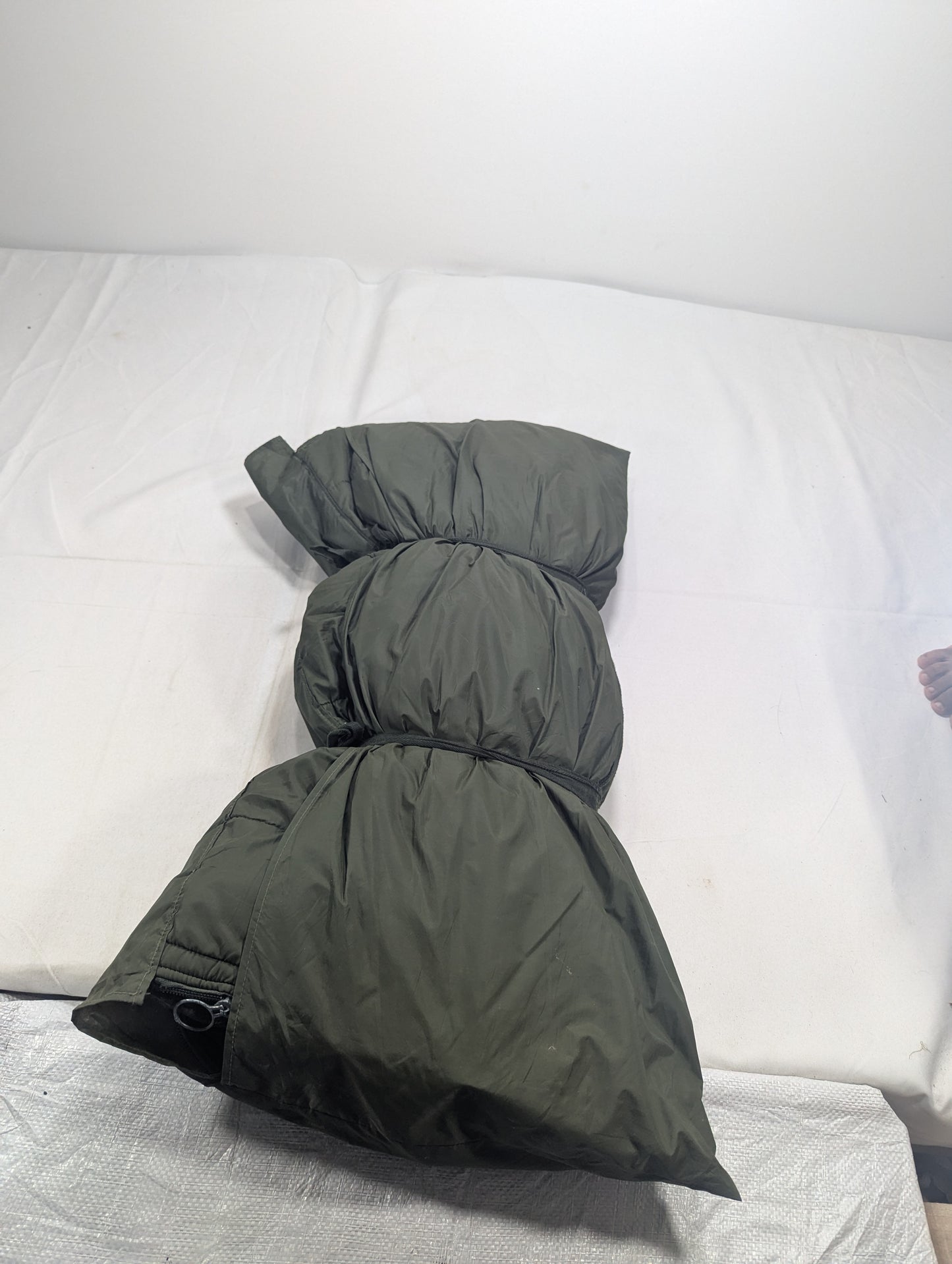 Preloved Military lot sleeping bag Sb25
