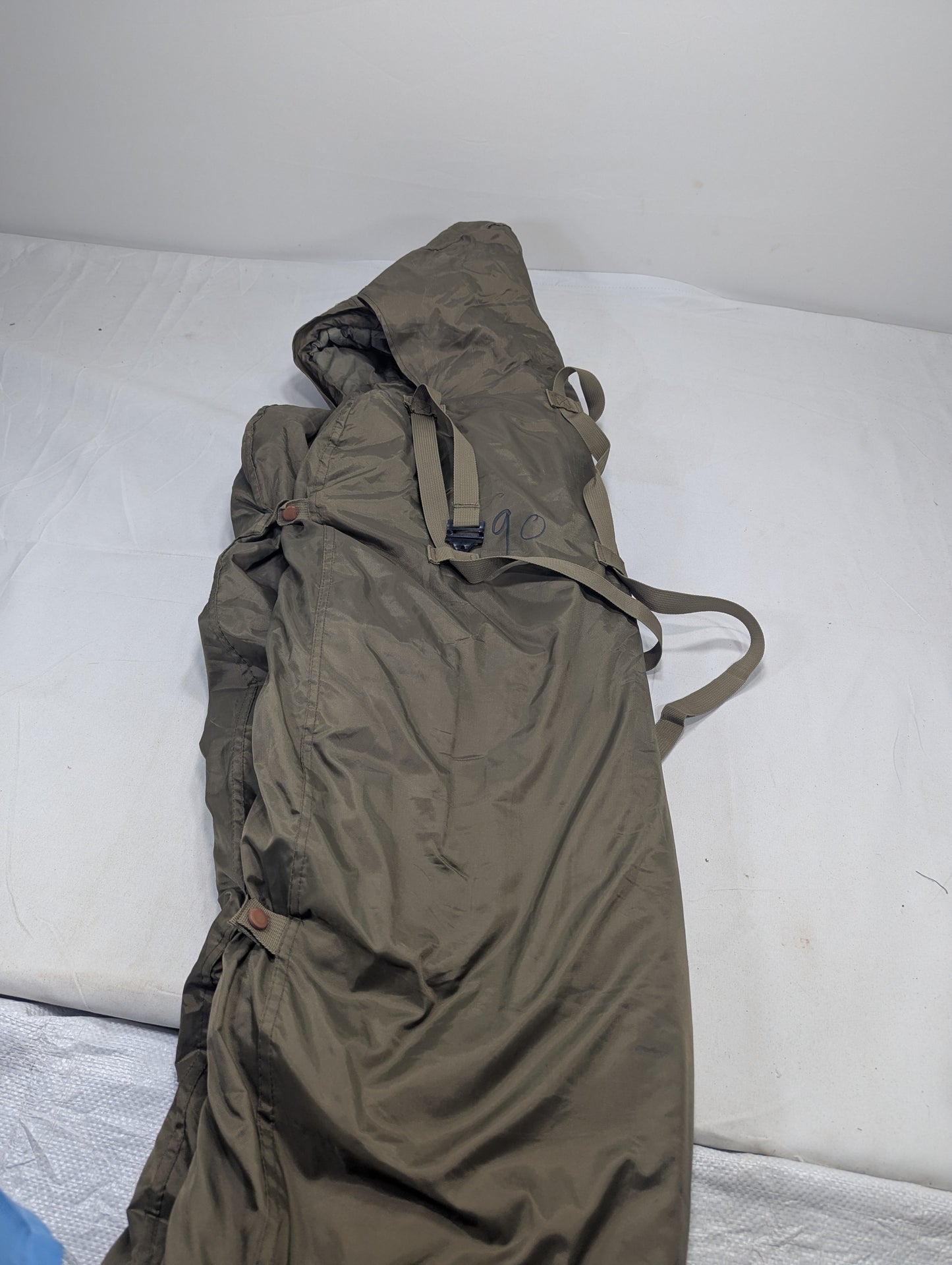 Preloved Military lot sleeping bag Sb90