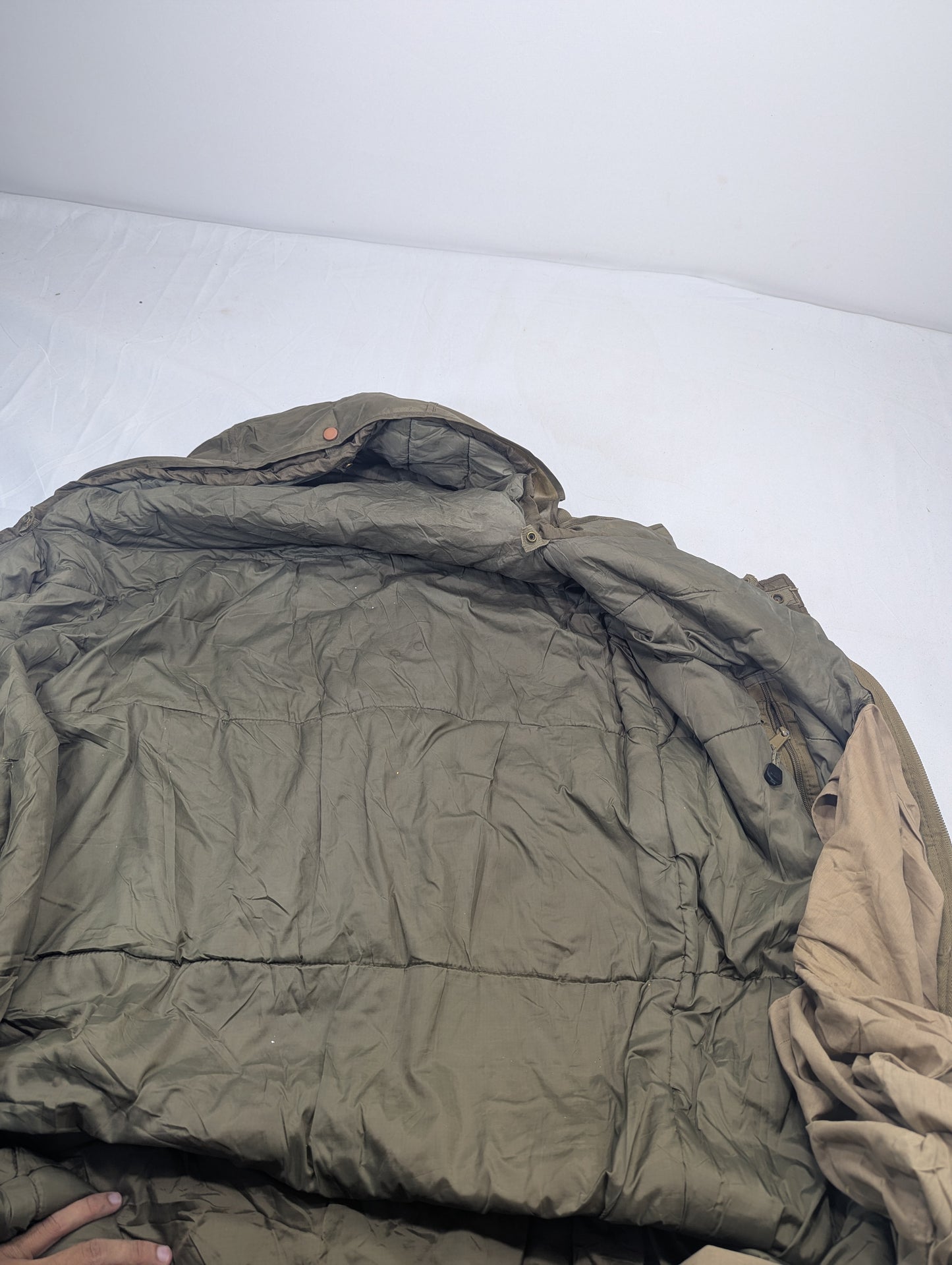 Preloved Military lot sleeping bag Sb90