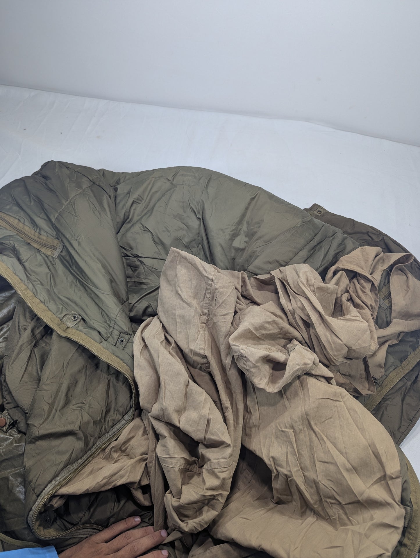 Preloved Military lot sleeping bag Sb90