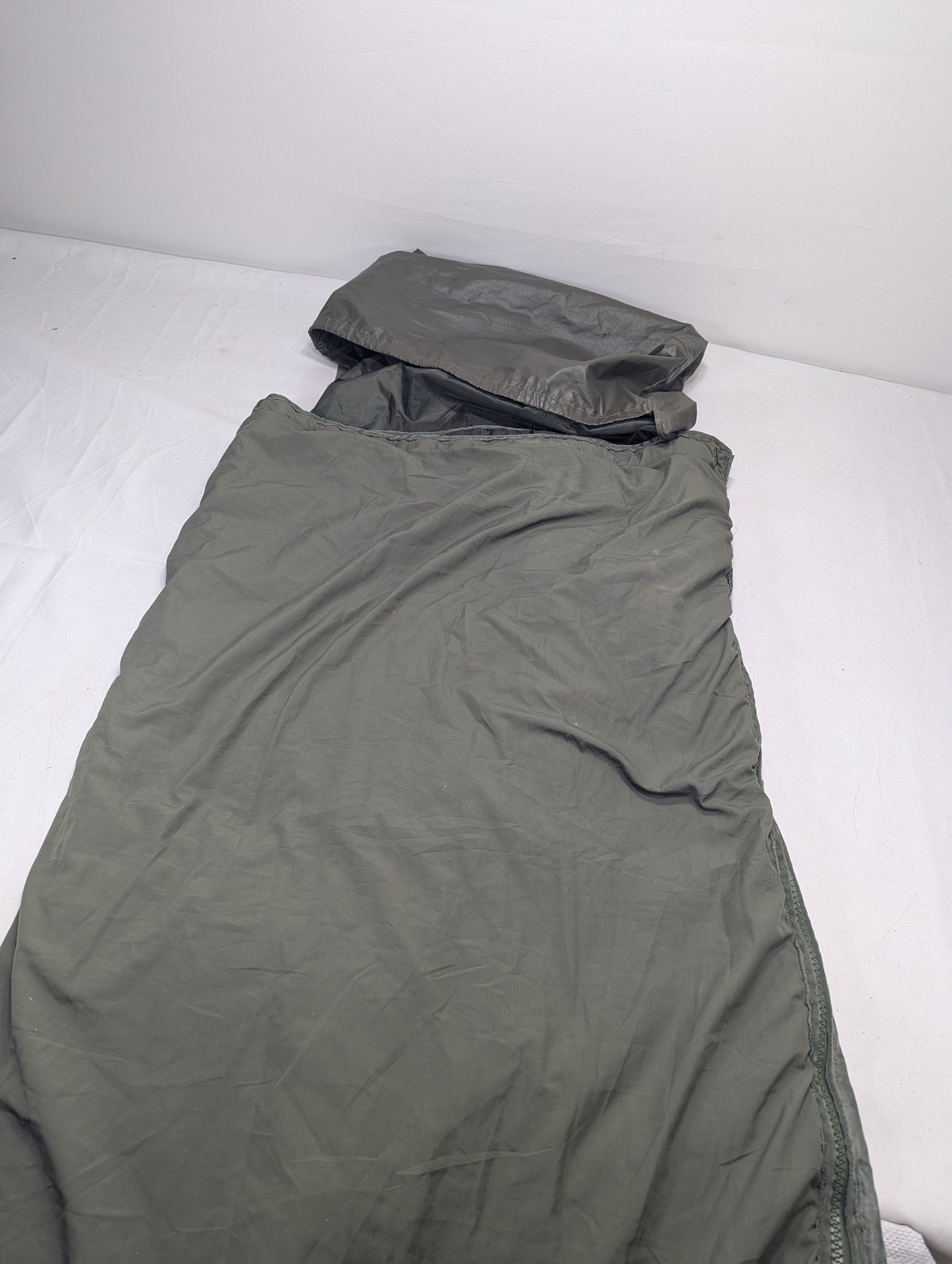 Preloved Military lot sleeping bag Sb 1D