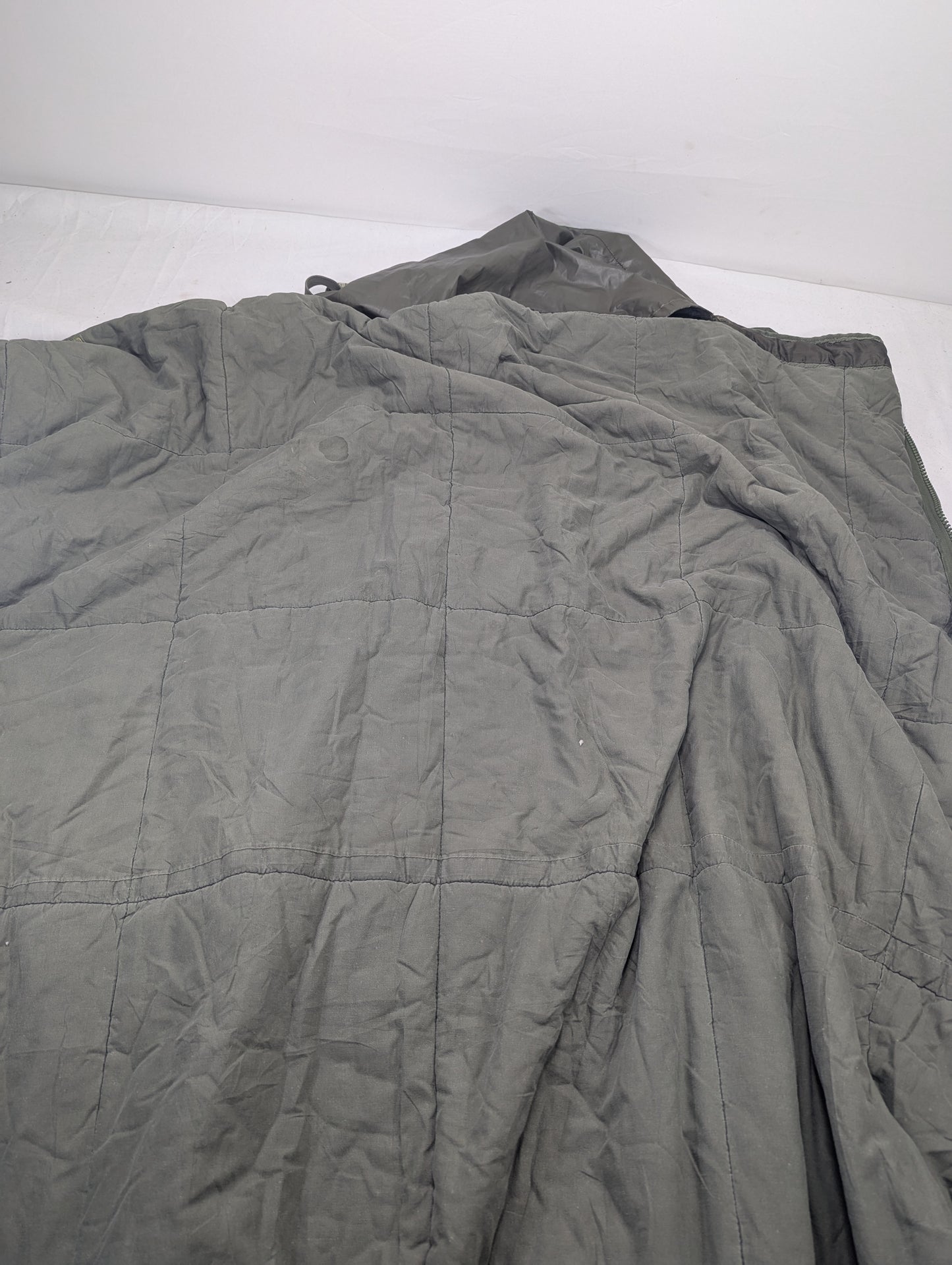 Preloved Military lot sleeping bag Sb 1D