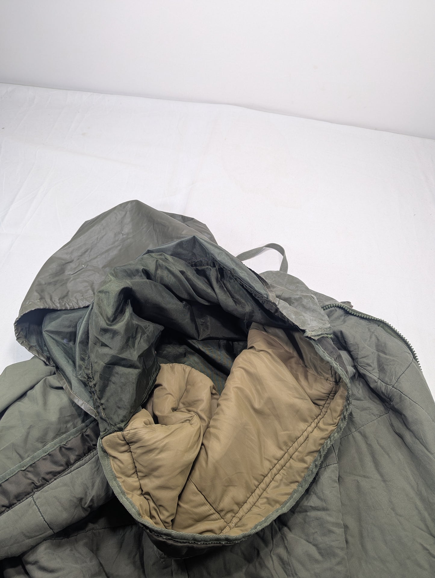 Preloved Military lot sleeping bag Sb 1D