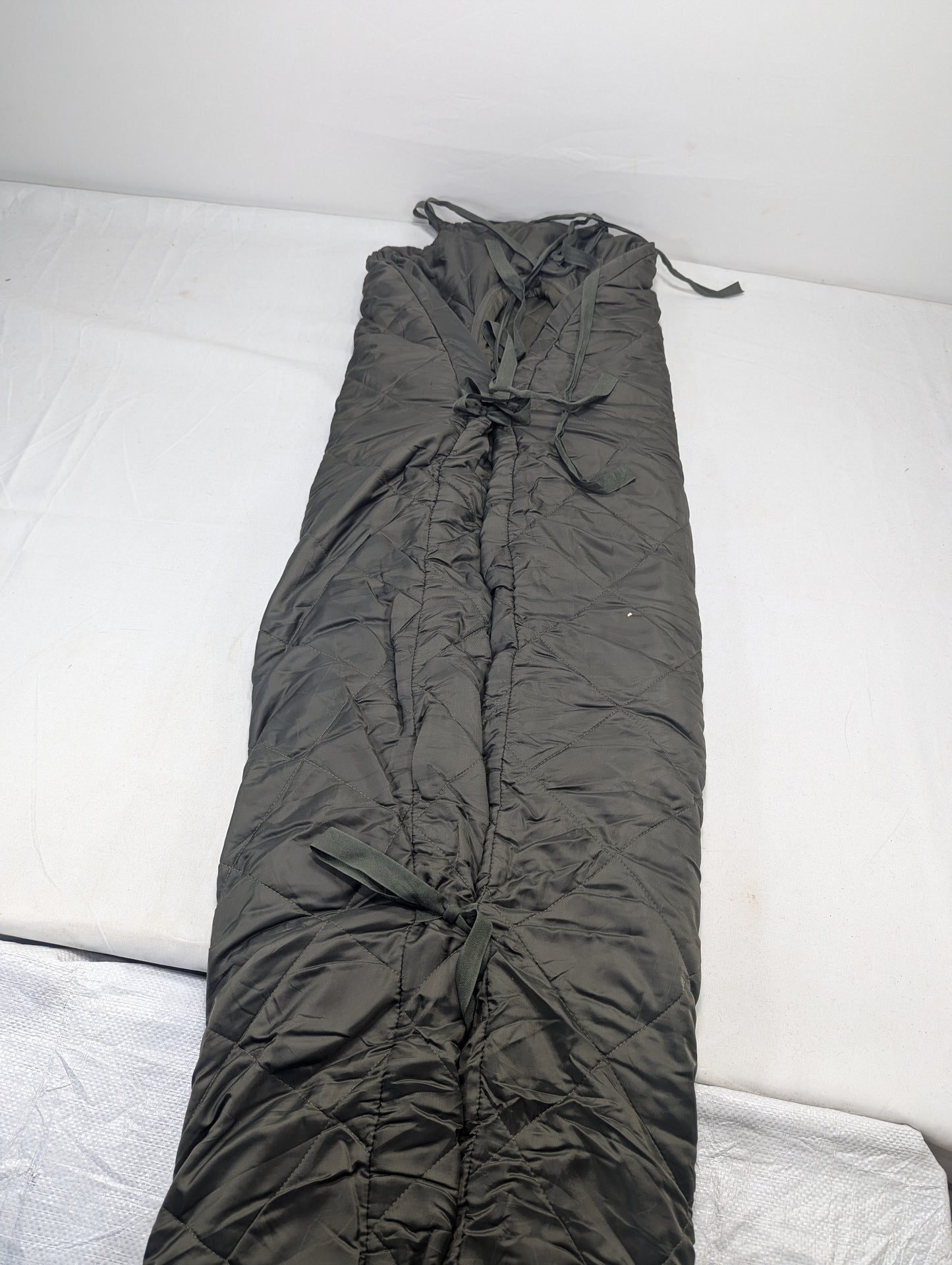 Preloved Military lot sleeping bag Sb91