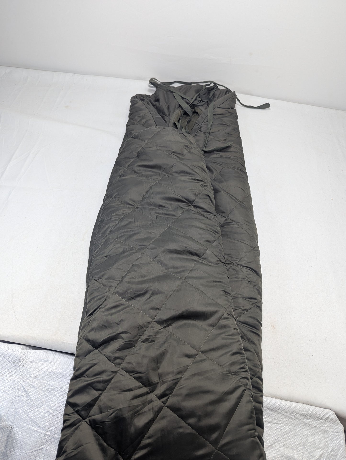 Preloved Military lot sleeping bag Sb91