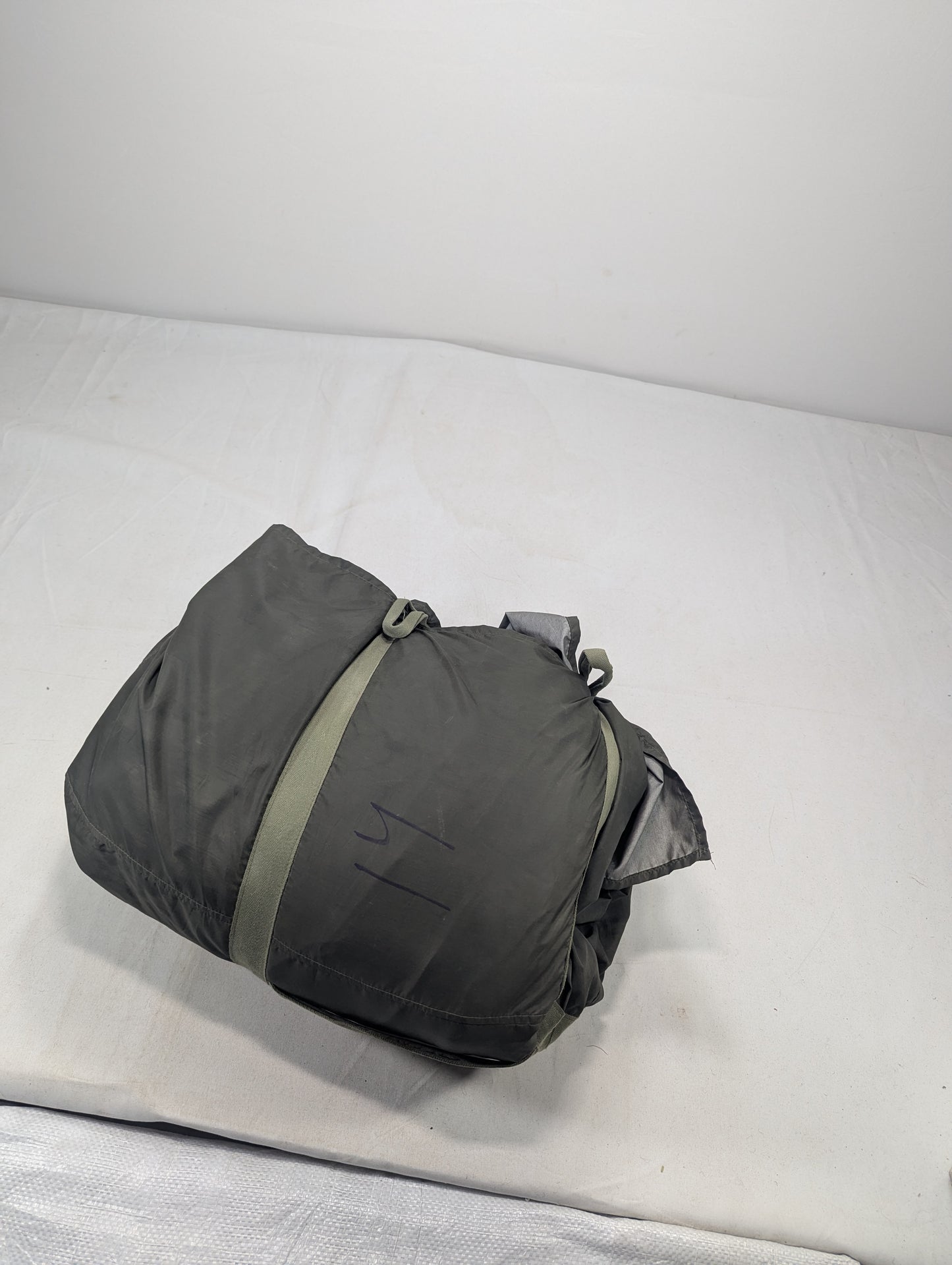 Preloved Military lot sleeping bag Sb14