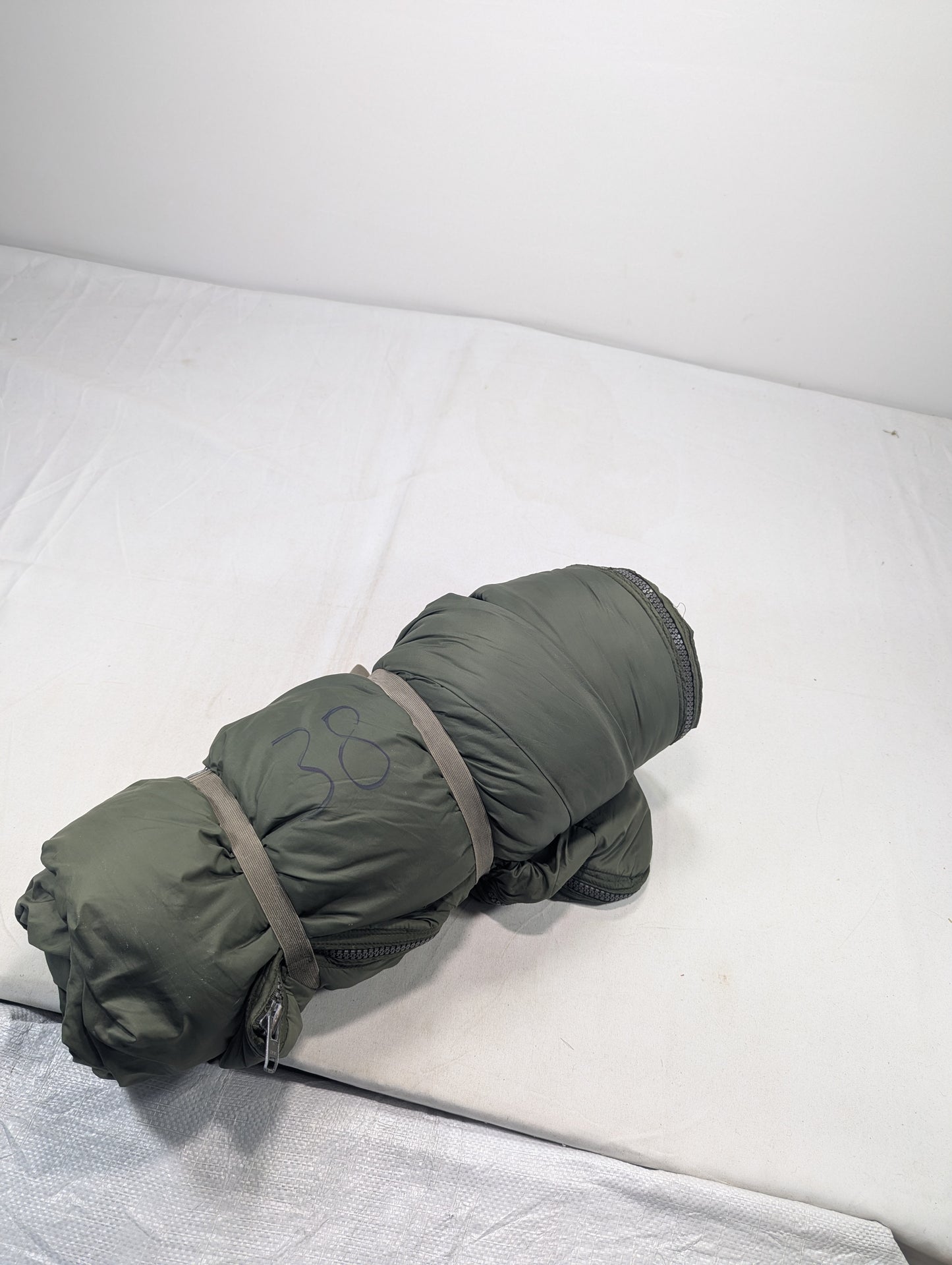 Preloved Military lot sleeping bag Sb38