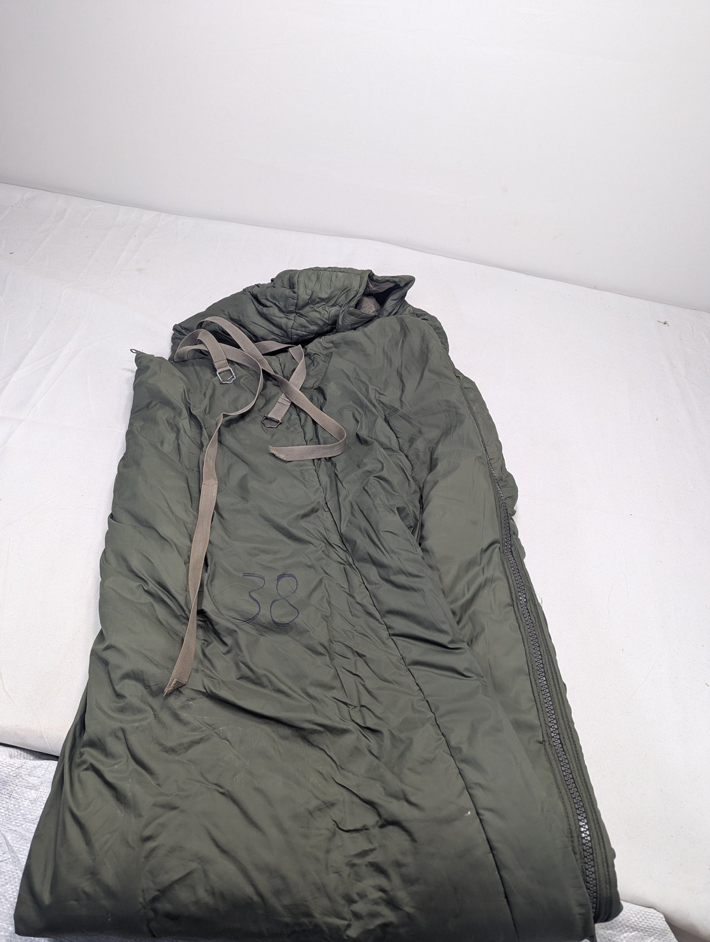 Preloved Military lot sleeping bag Sb38