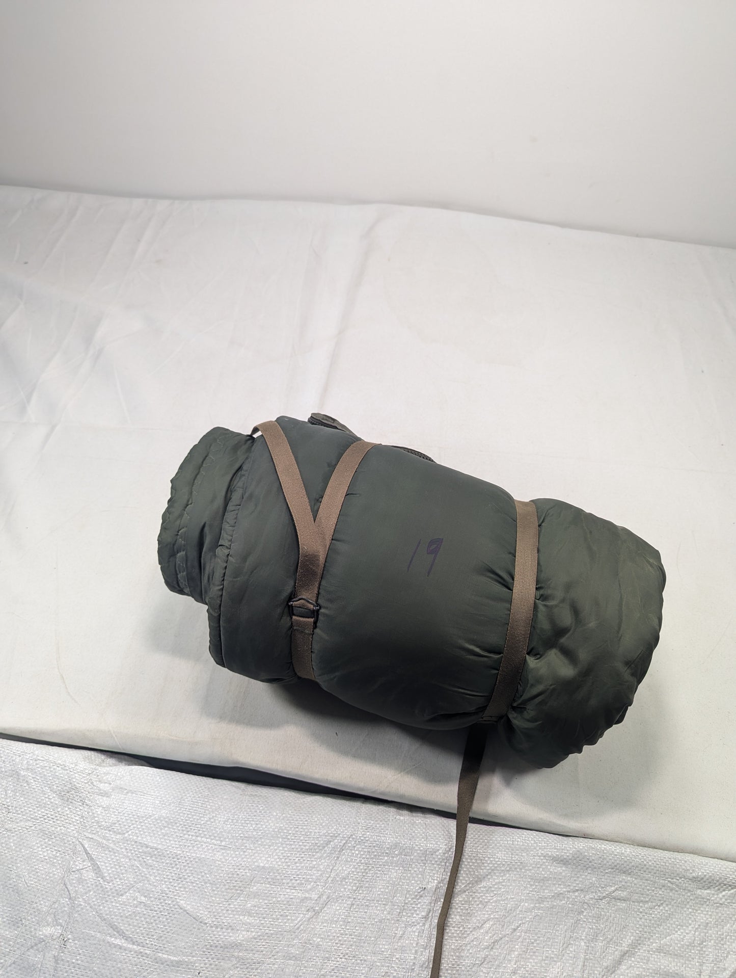 Preloved Military lot sleeping bag Sb19