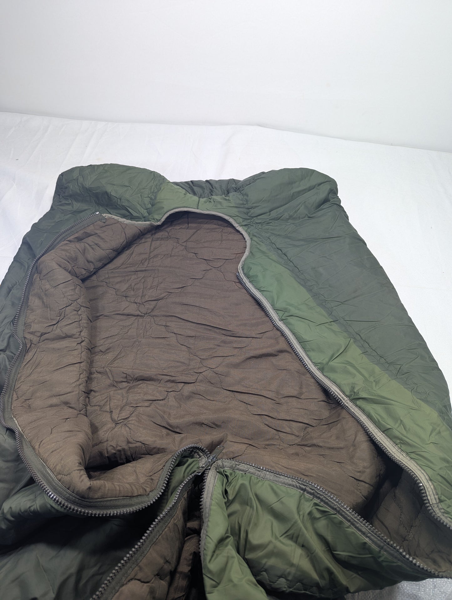 Preloved Military lot sleeping bag Sb19