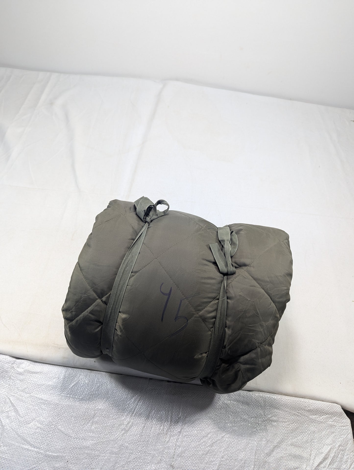 Preloved Military lot sleeping bag Sb45