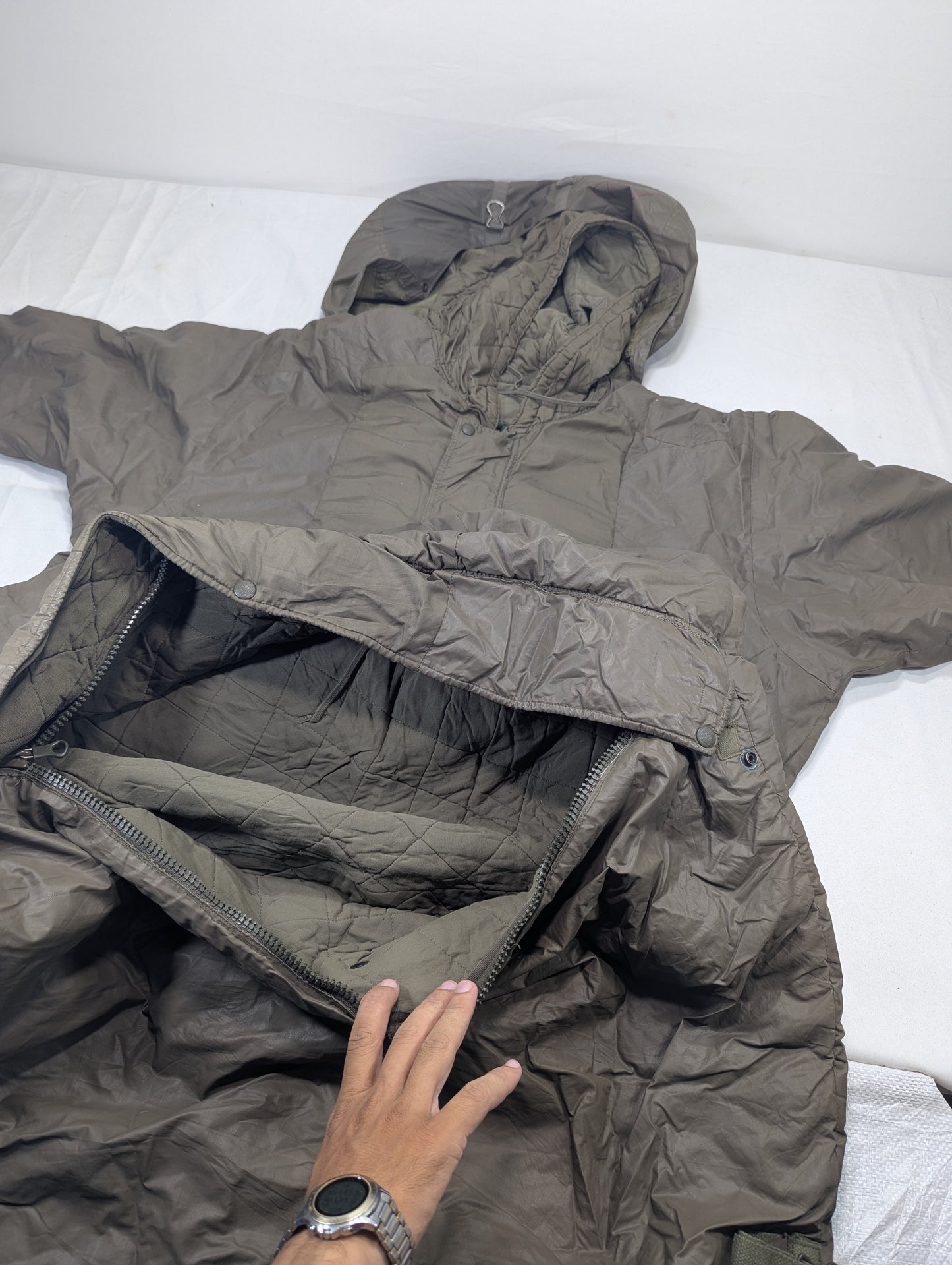 Preloved Military lot sleeping bag Sb68