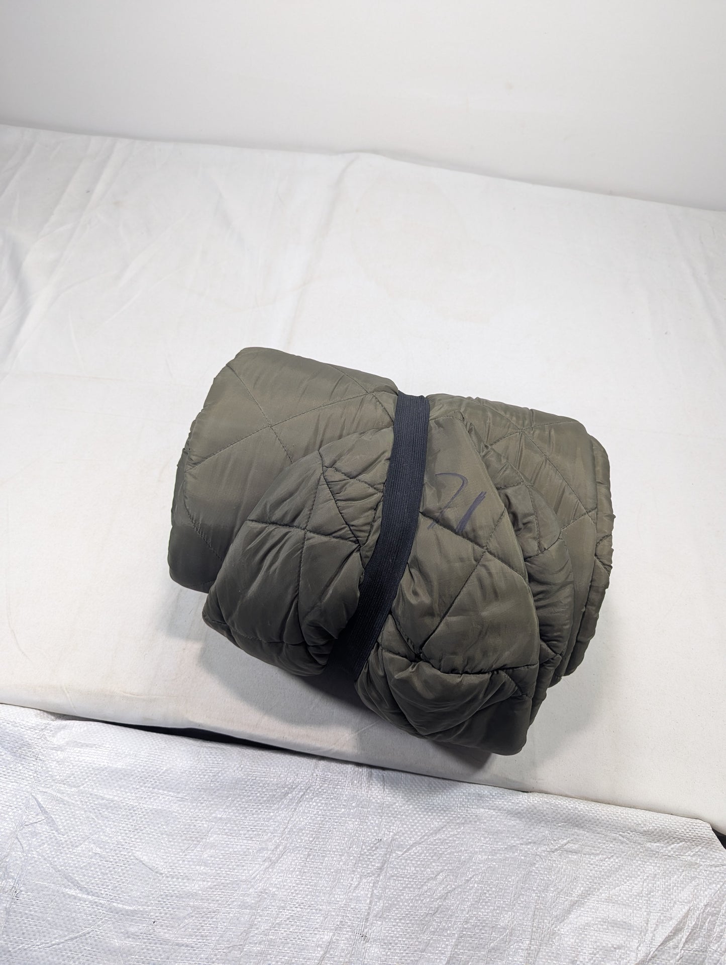 Preloved Military lot sleeping bag Sb71