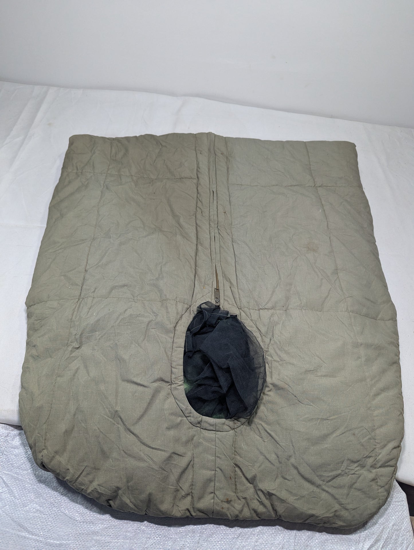 Preloved Military lot sleeping bag Sb54