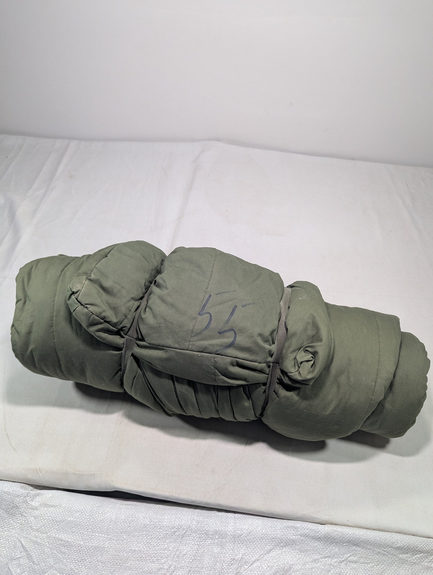 Preloved Military lot sleeping bag Sb55