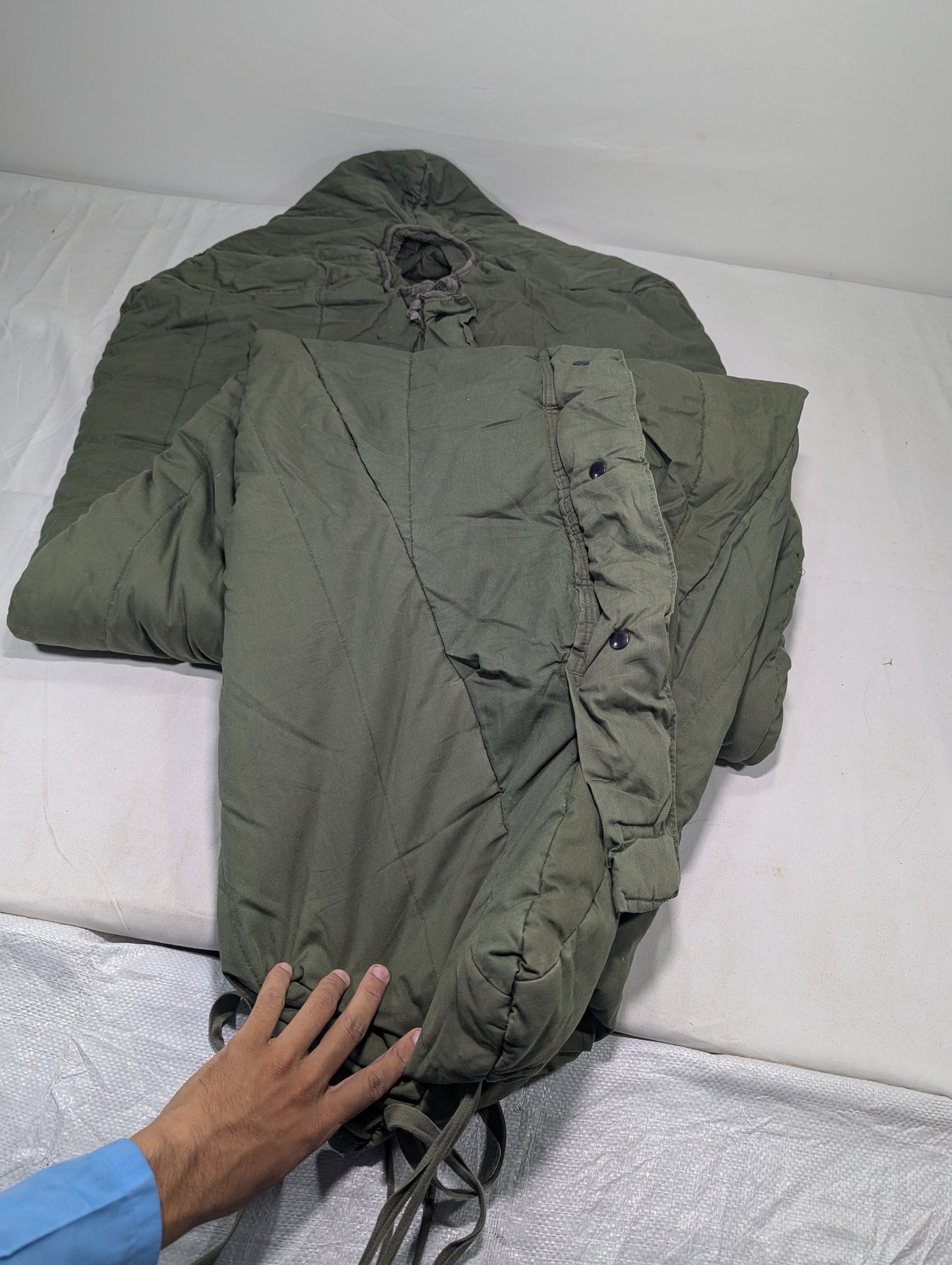 Preloved Military lot sleeping bag Sb55