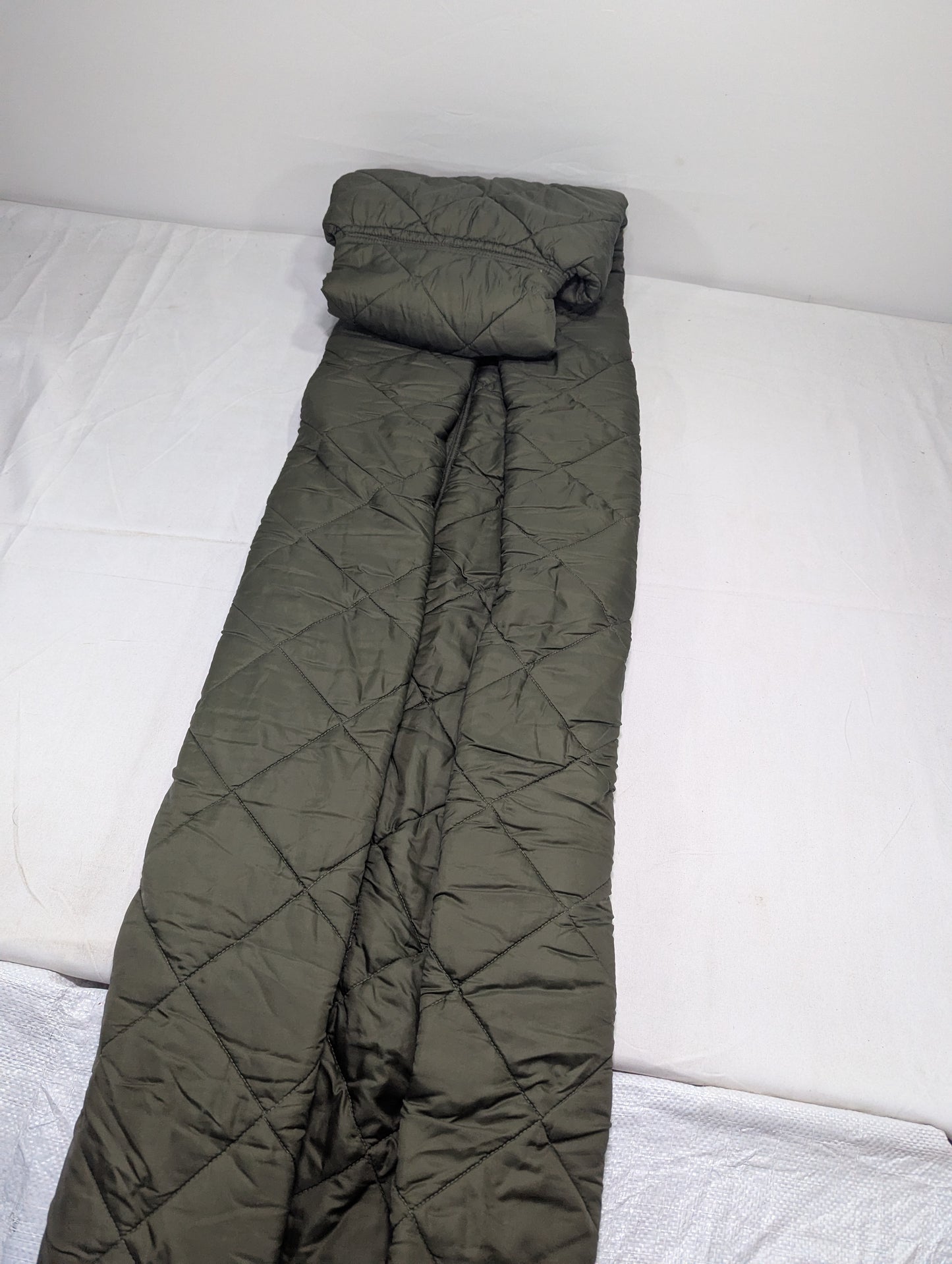 Preloved Military lot sleeping bag Sb41