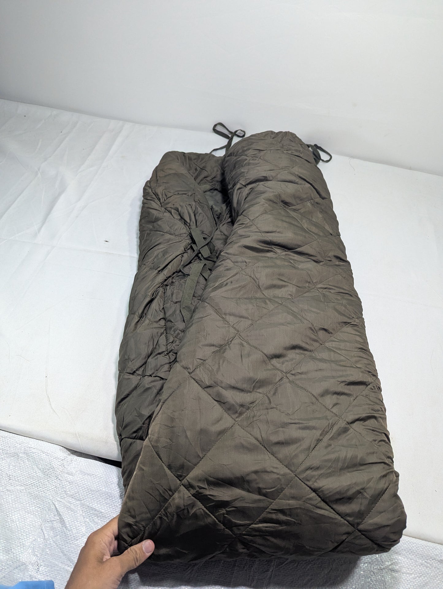 Preloved Military lot sleeping bag Sb182