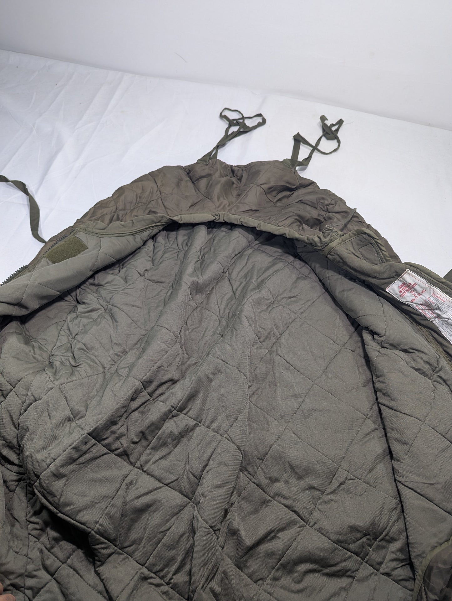 Preloved Military lot sleeping bag Sb182