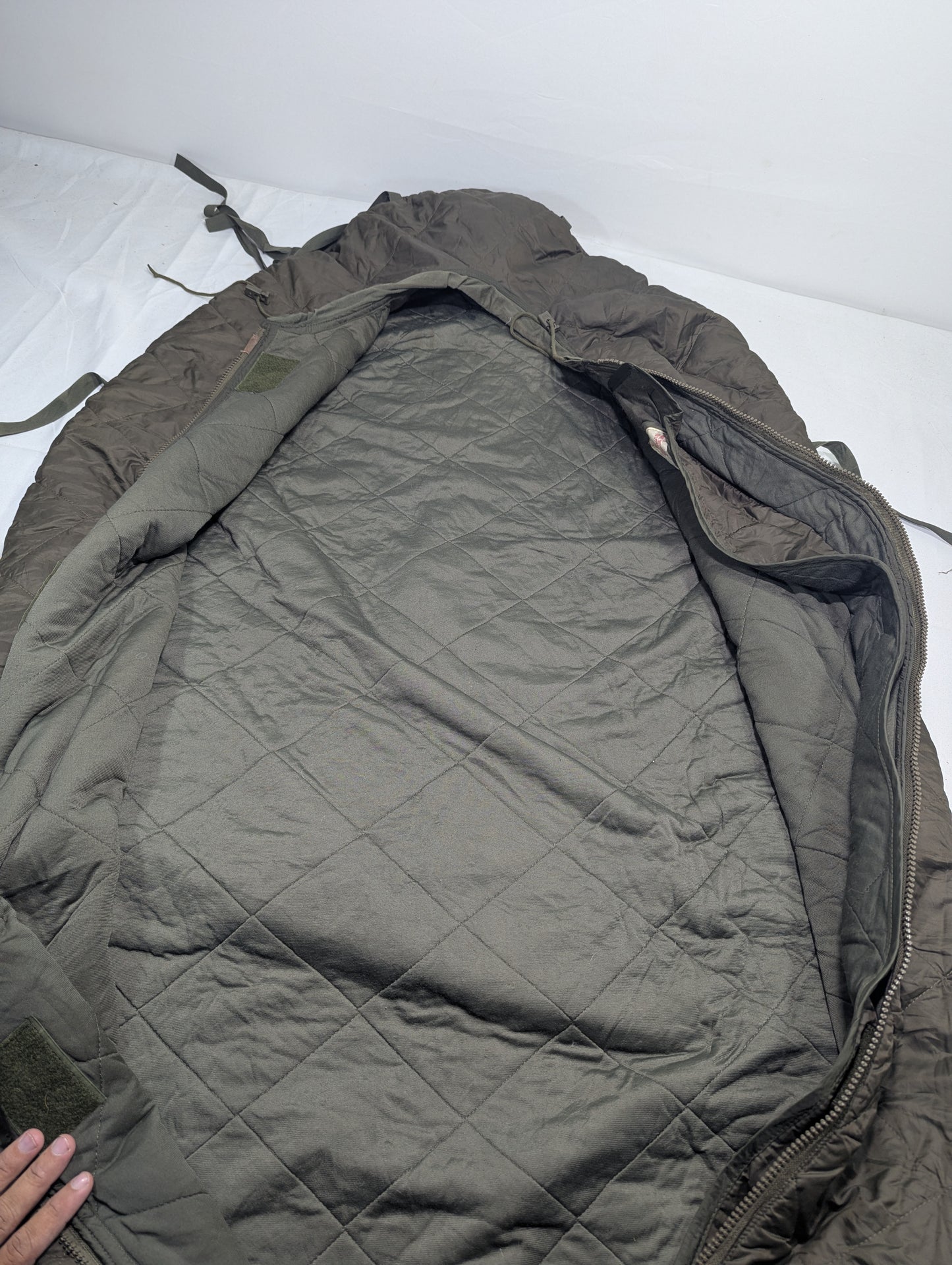 Preloved Military lot sleeping bag Sb72