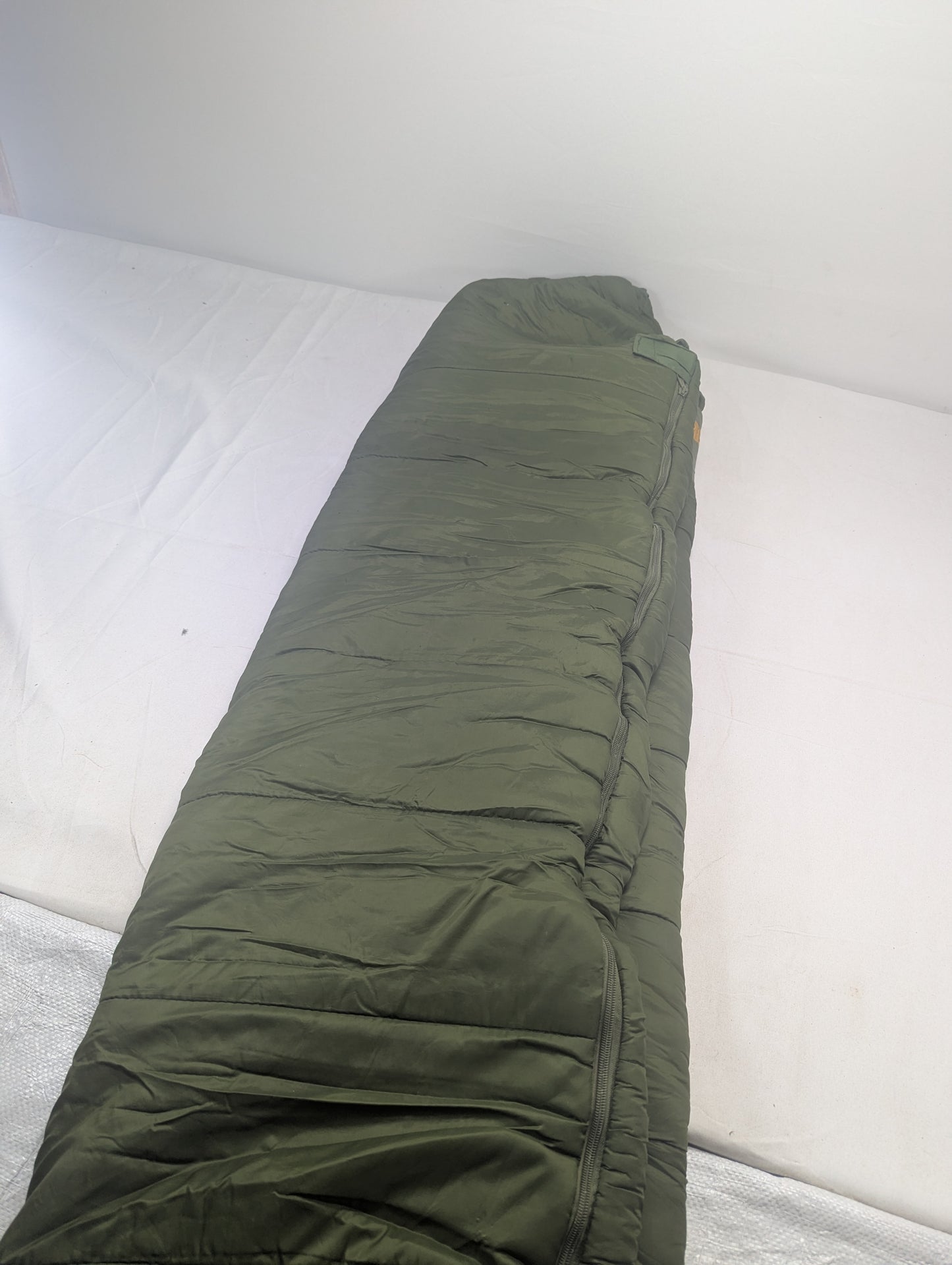 Preloved Military lot sleeping bag Sb60
