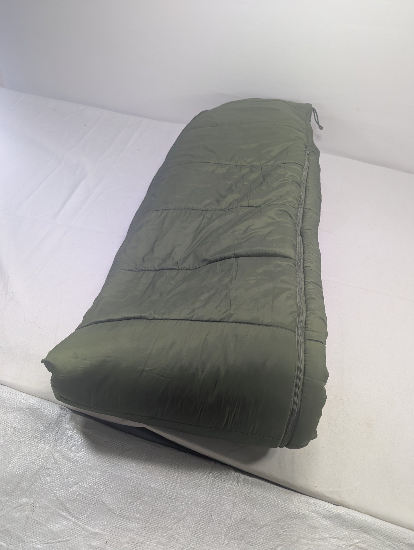 Preloved Military lot sleeping bag Sb60