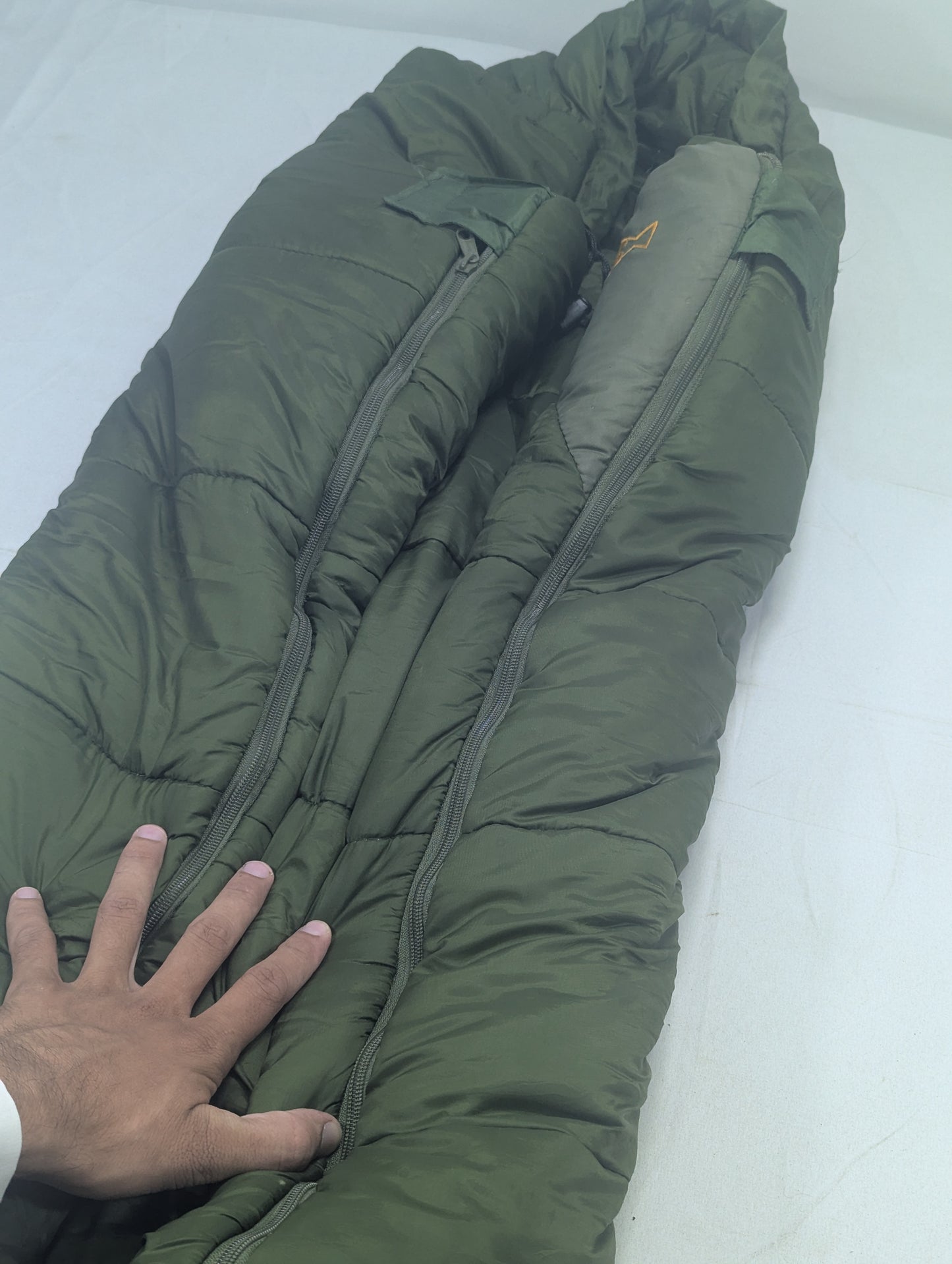 Preloved Military lot sleeping bag Sb60