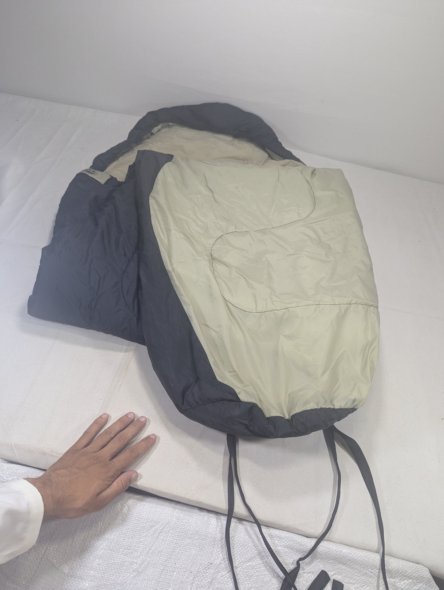 Preloved Military lot sleeping bag Sb64