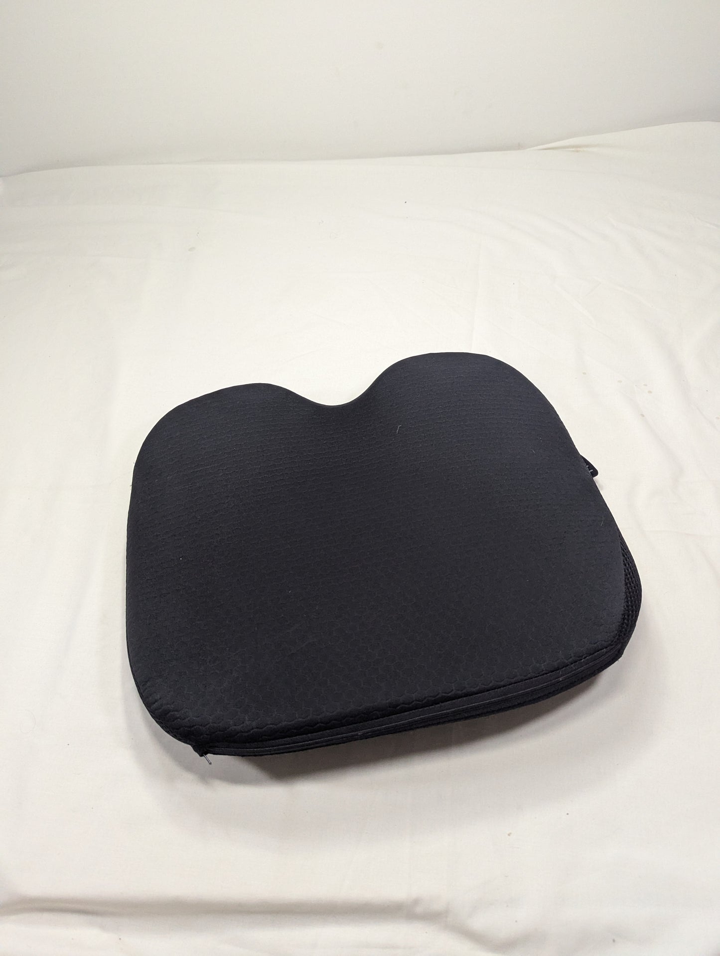 Coccyx Seat Cushion, Cool Gel Memory Foam Large Orthopedic Tailbone Pillow for Sciatica, Back, and Tailbone Pain