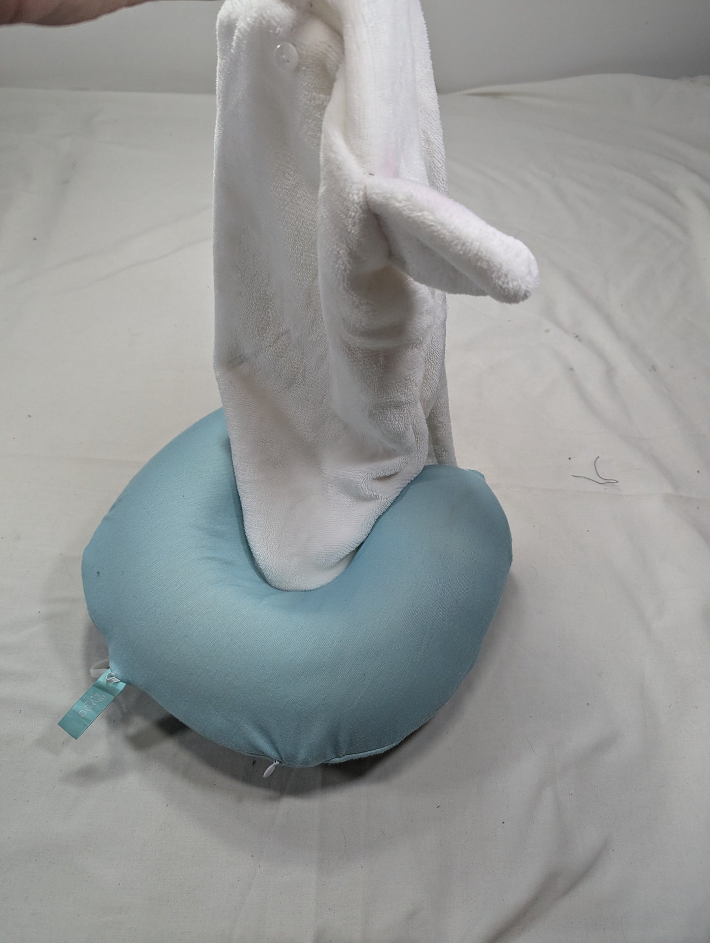 Imported lot U shaped memory foam neck pilow