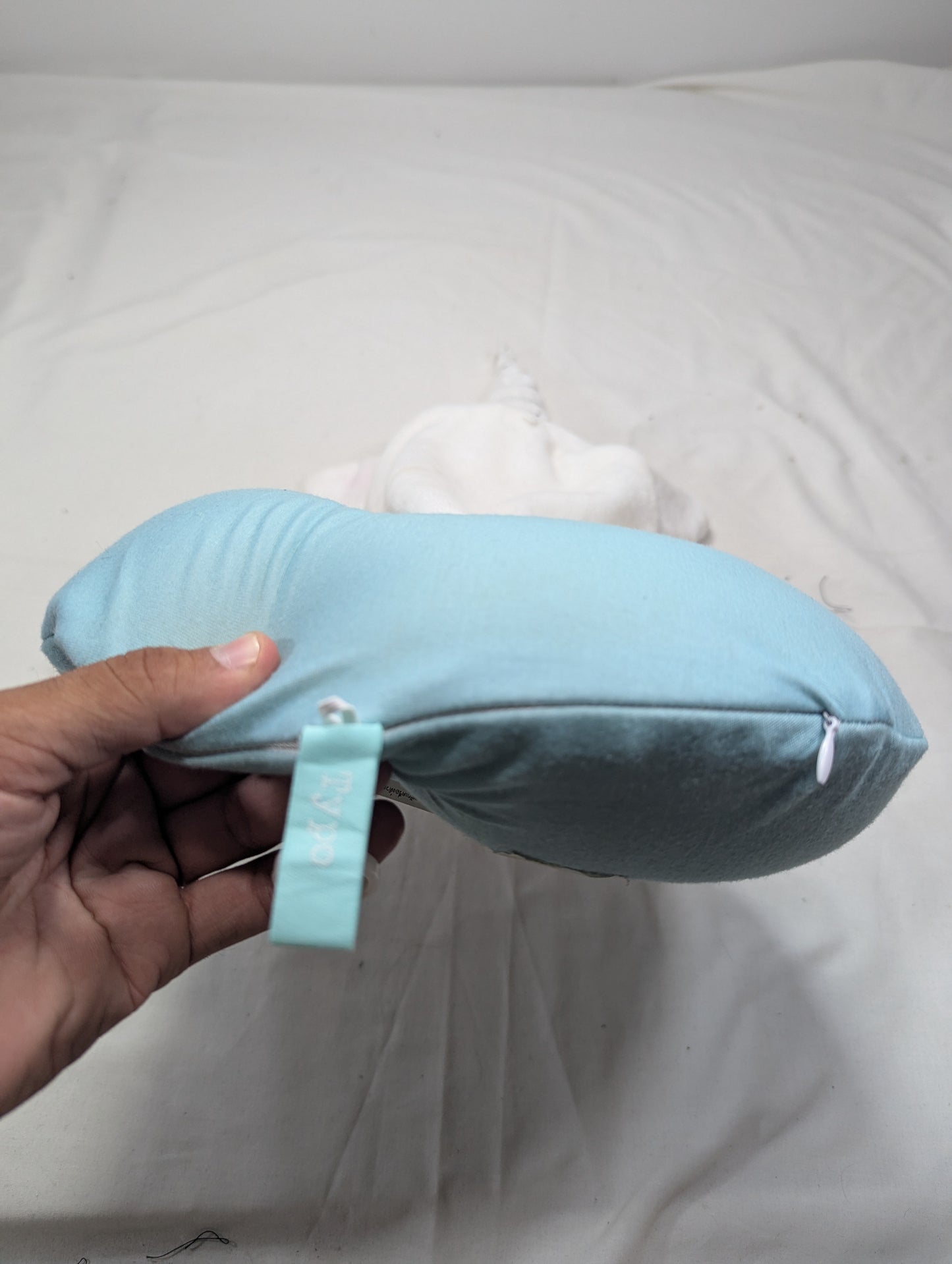 Imported lot U shaped memory foam neck pilow