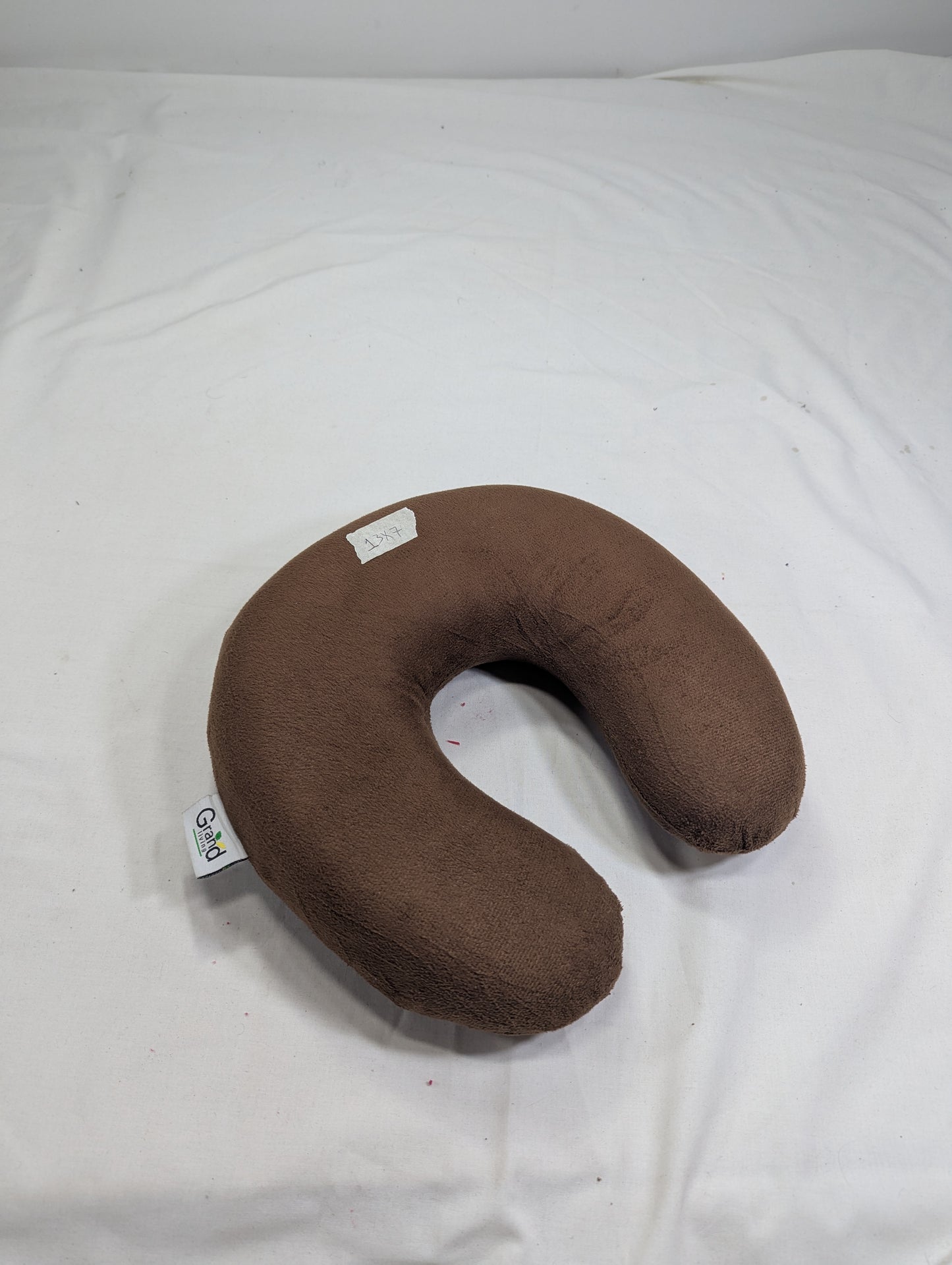 Imported lot U shaped memory foam neck pilow