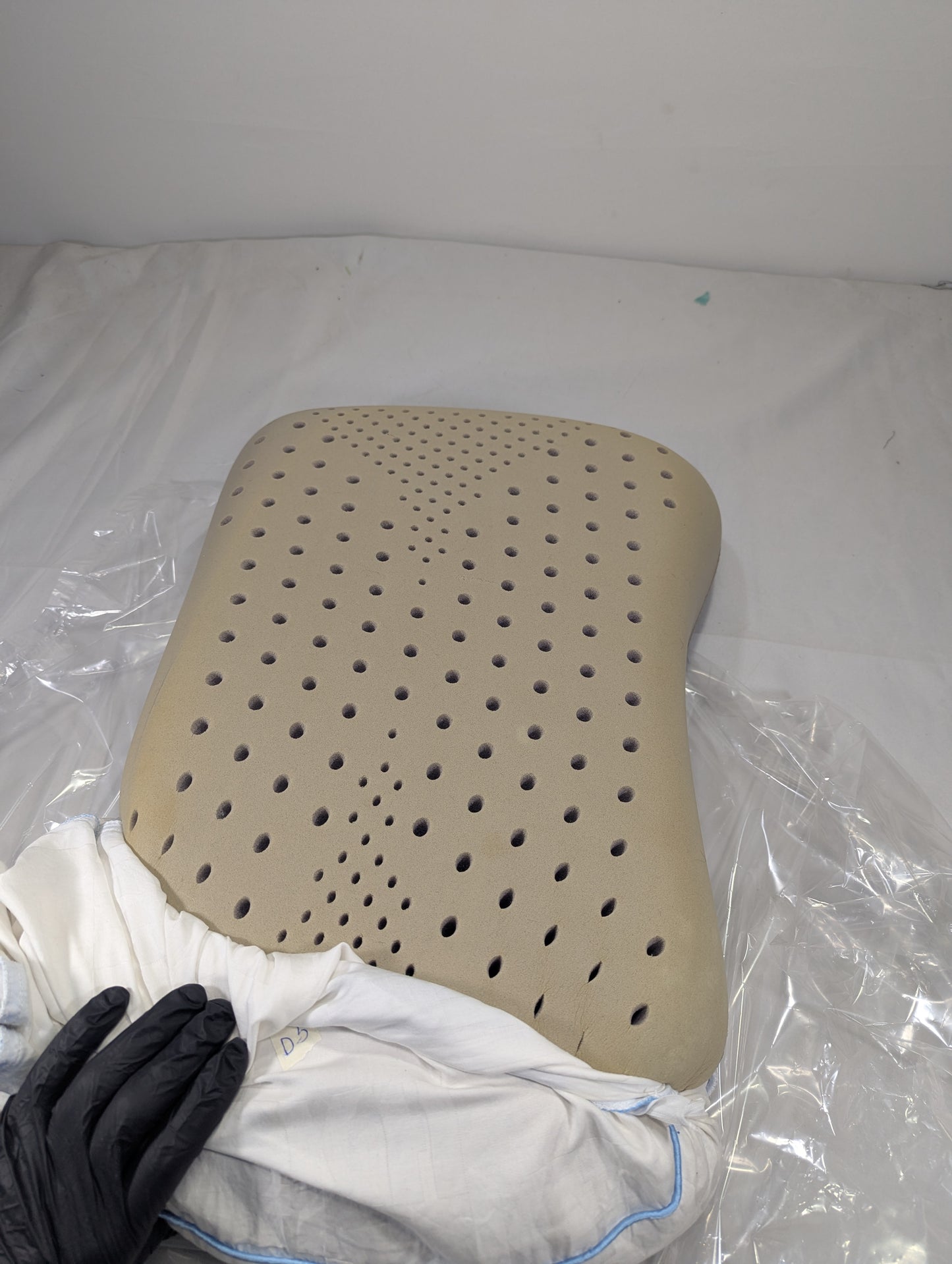 Imported Authentic Memory foam Pillow P089