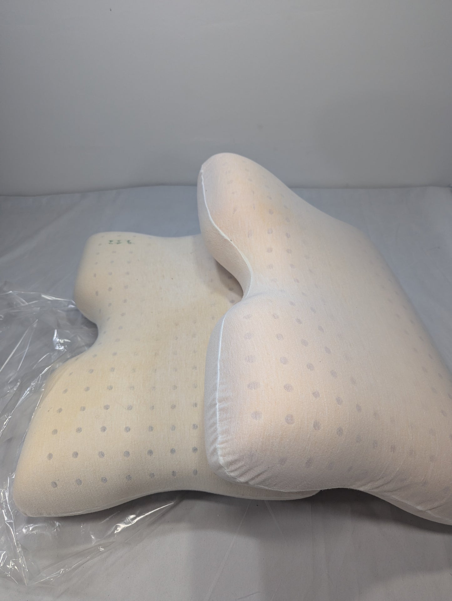 Pack of 02 Imported Authentic Memory foam Pillow P0158