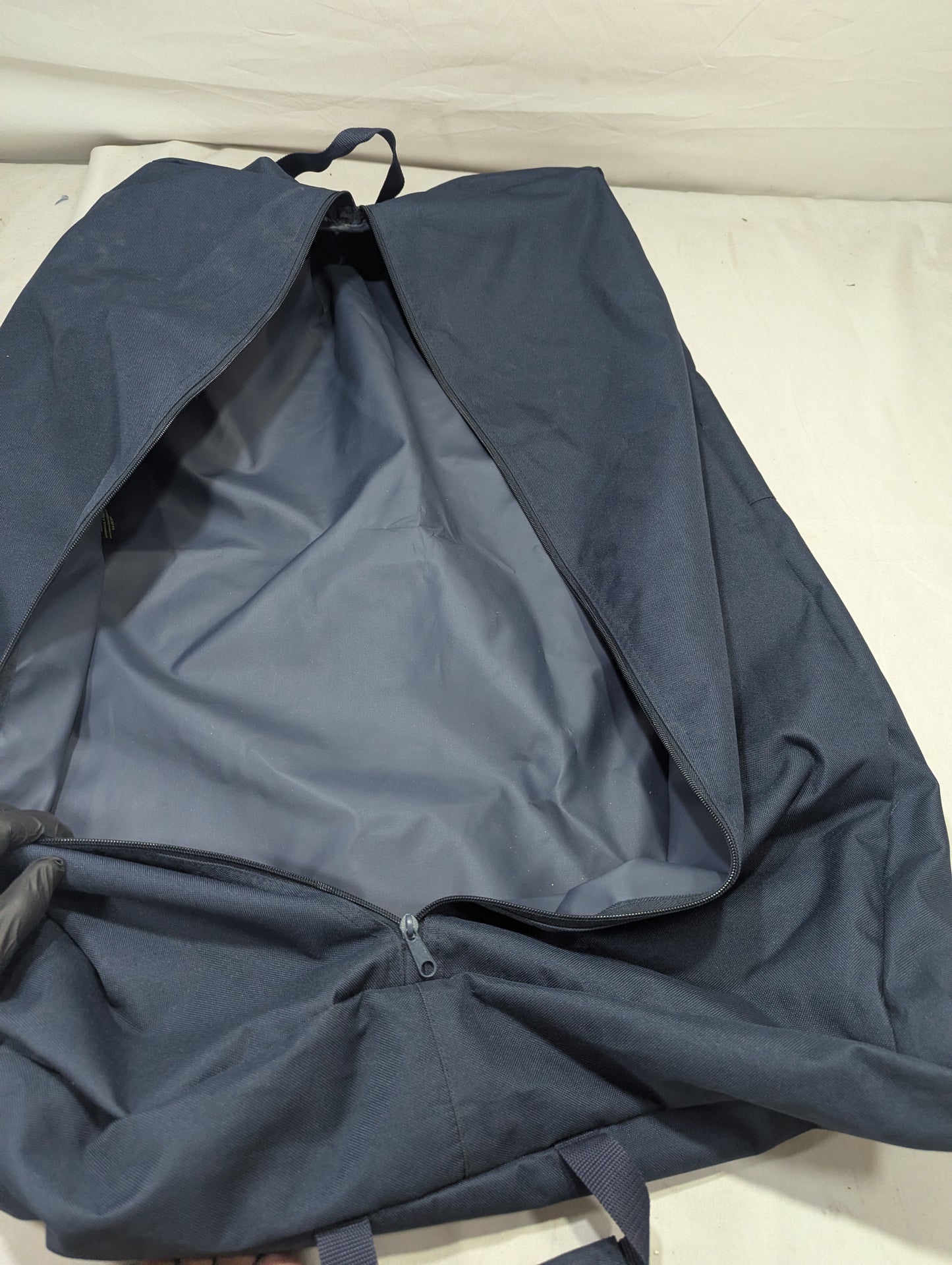 Suit Bag Title will update soon